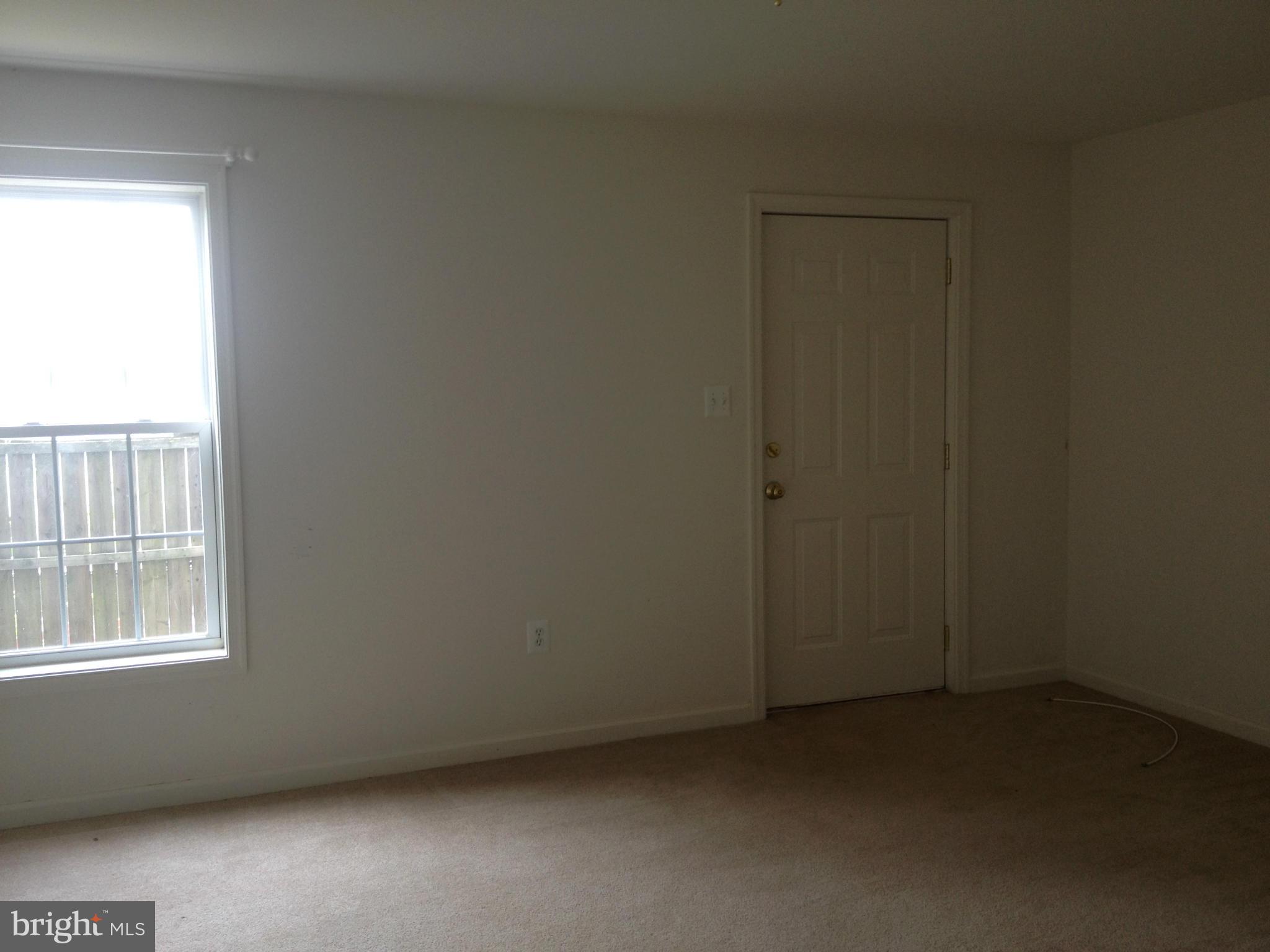 RED OAKS - Residential Lease