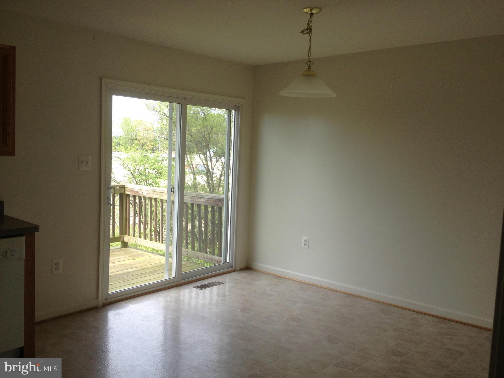 RED OAKS - Residential Lease