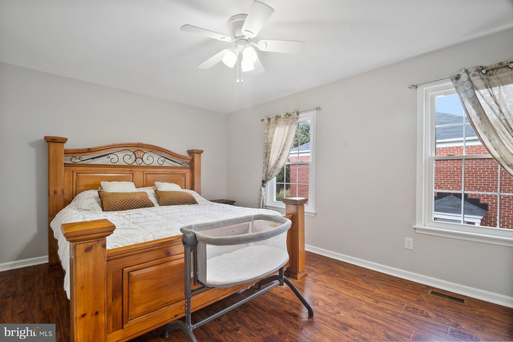 BELVEDERE SQUARE - Residential