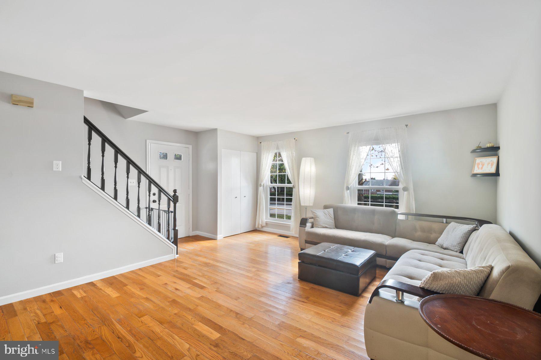 BELVEDERE SQUARE - Residential