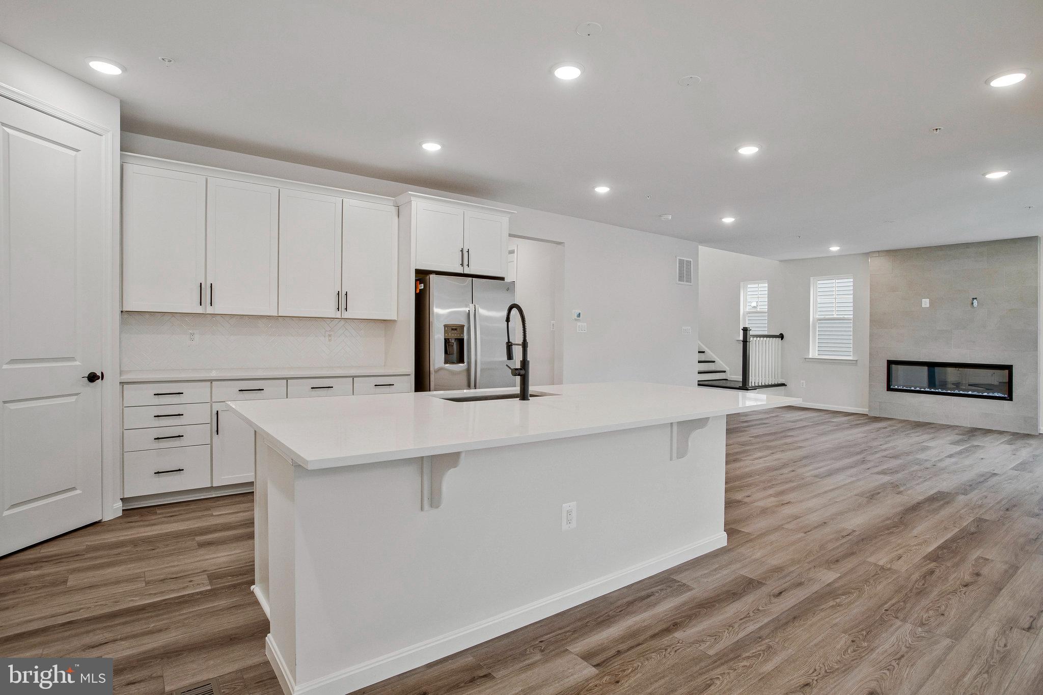 ROBERTS CROSSING - Residential