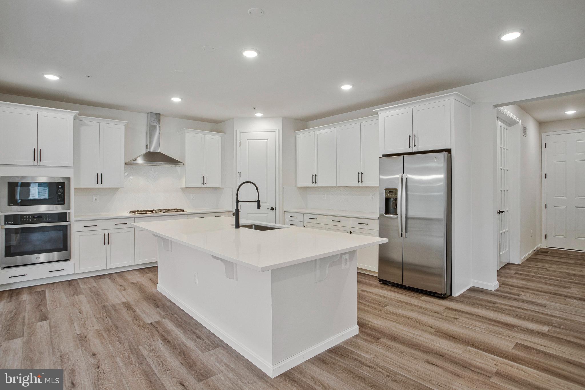 ROBERTS CROSSING - Residential