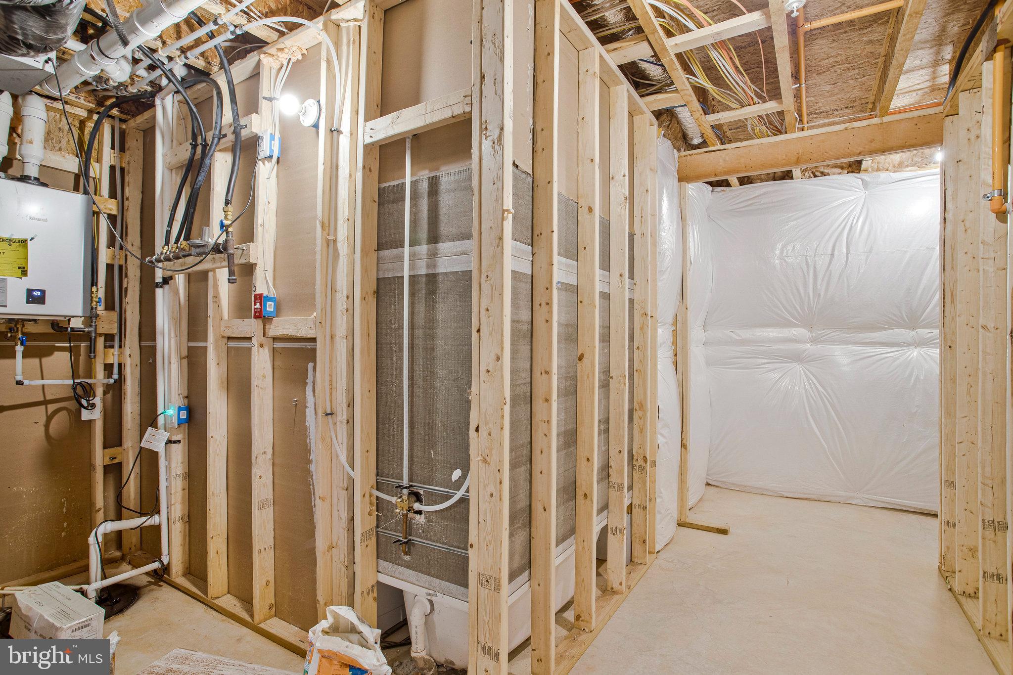 ROBERTS CROSSING - Residential