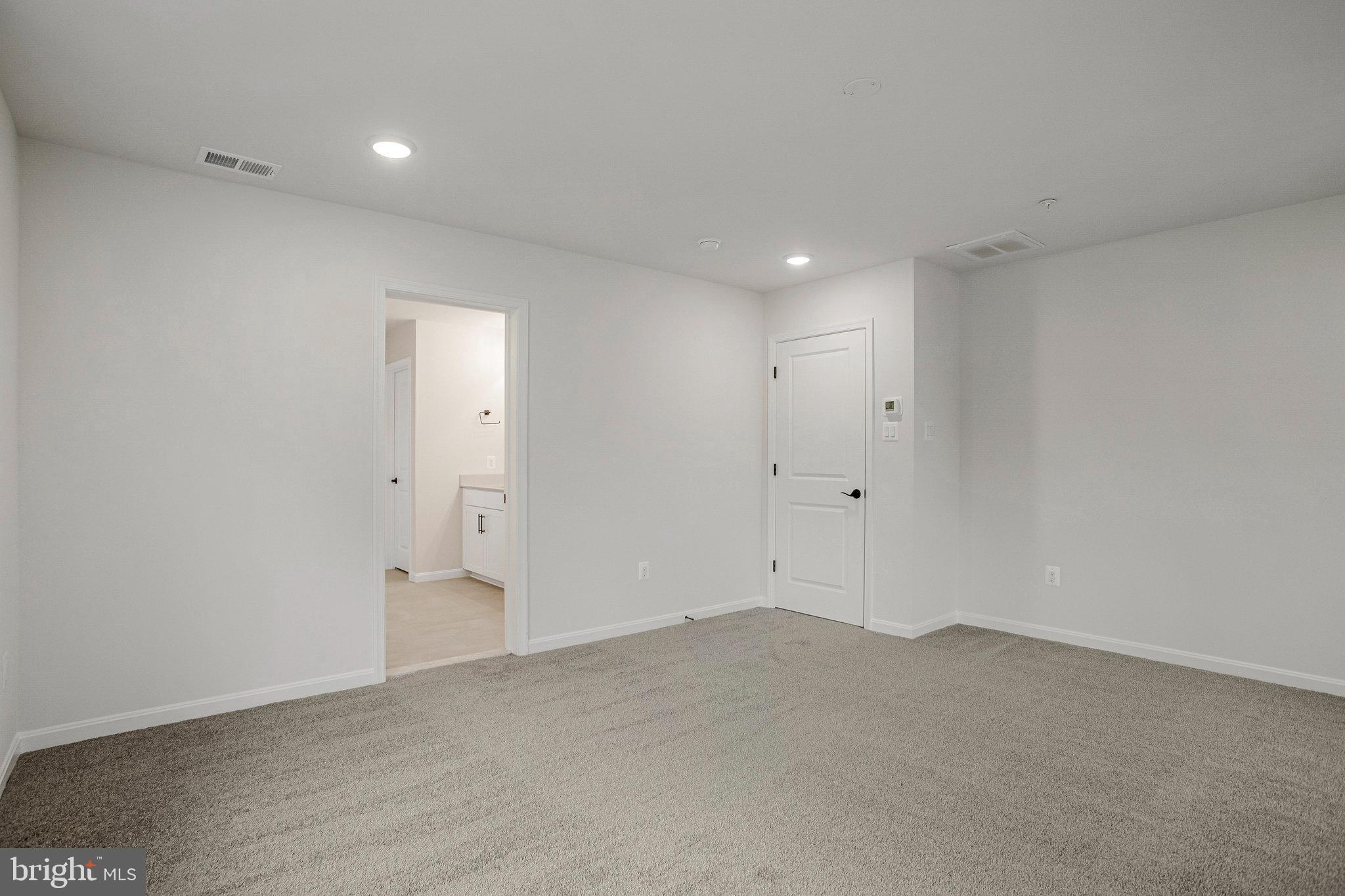 ROBERTS CROSSING - Residential