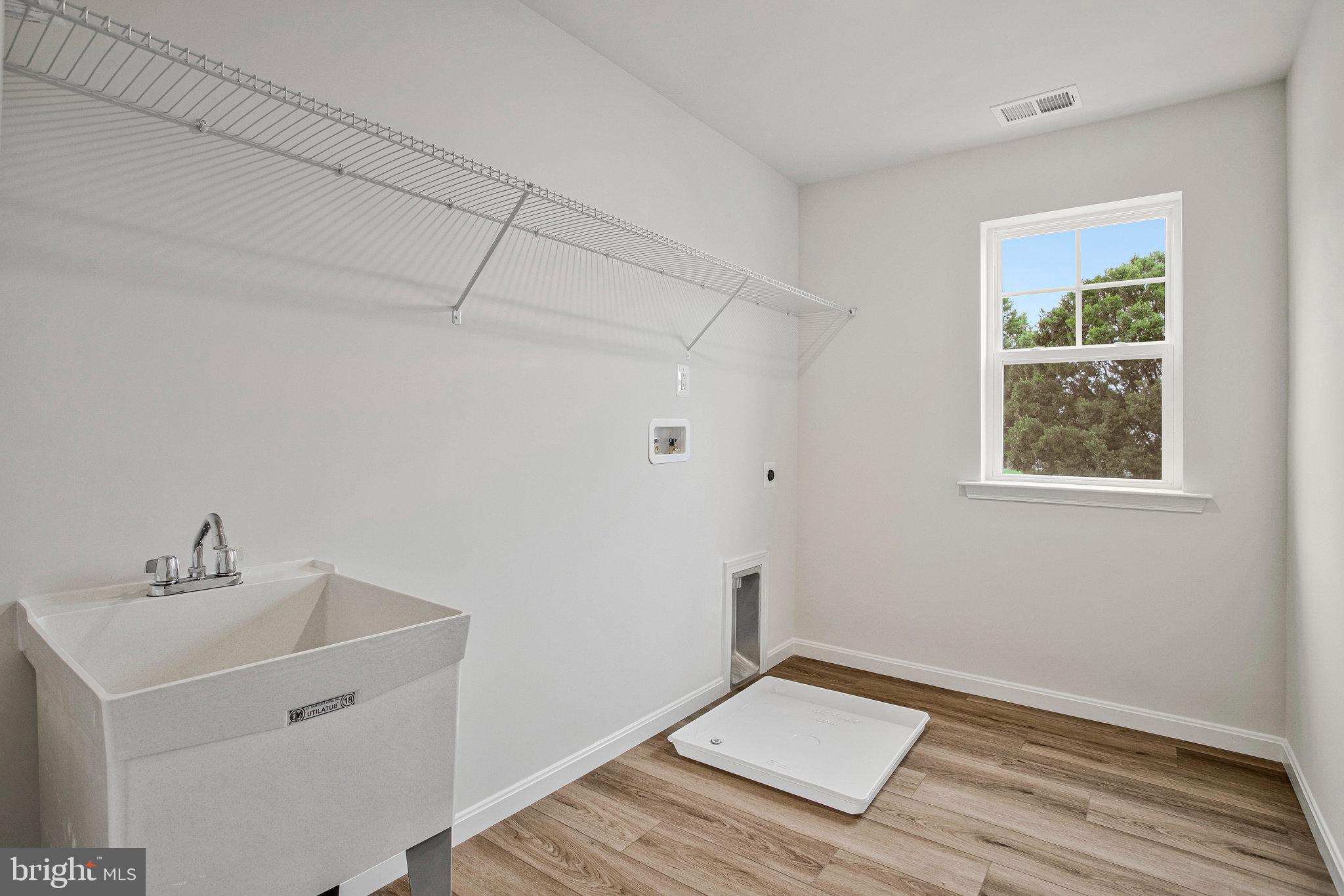 ROBERTS CROSSING - Residential