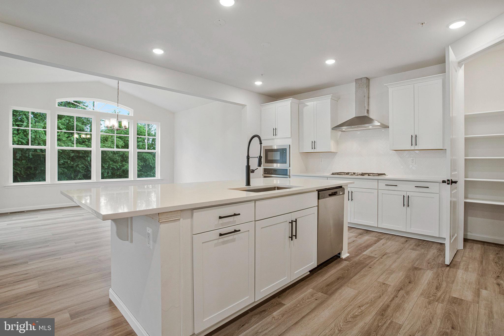 ROBERTS CROSSING - Residential