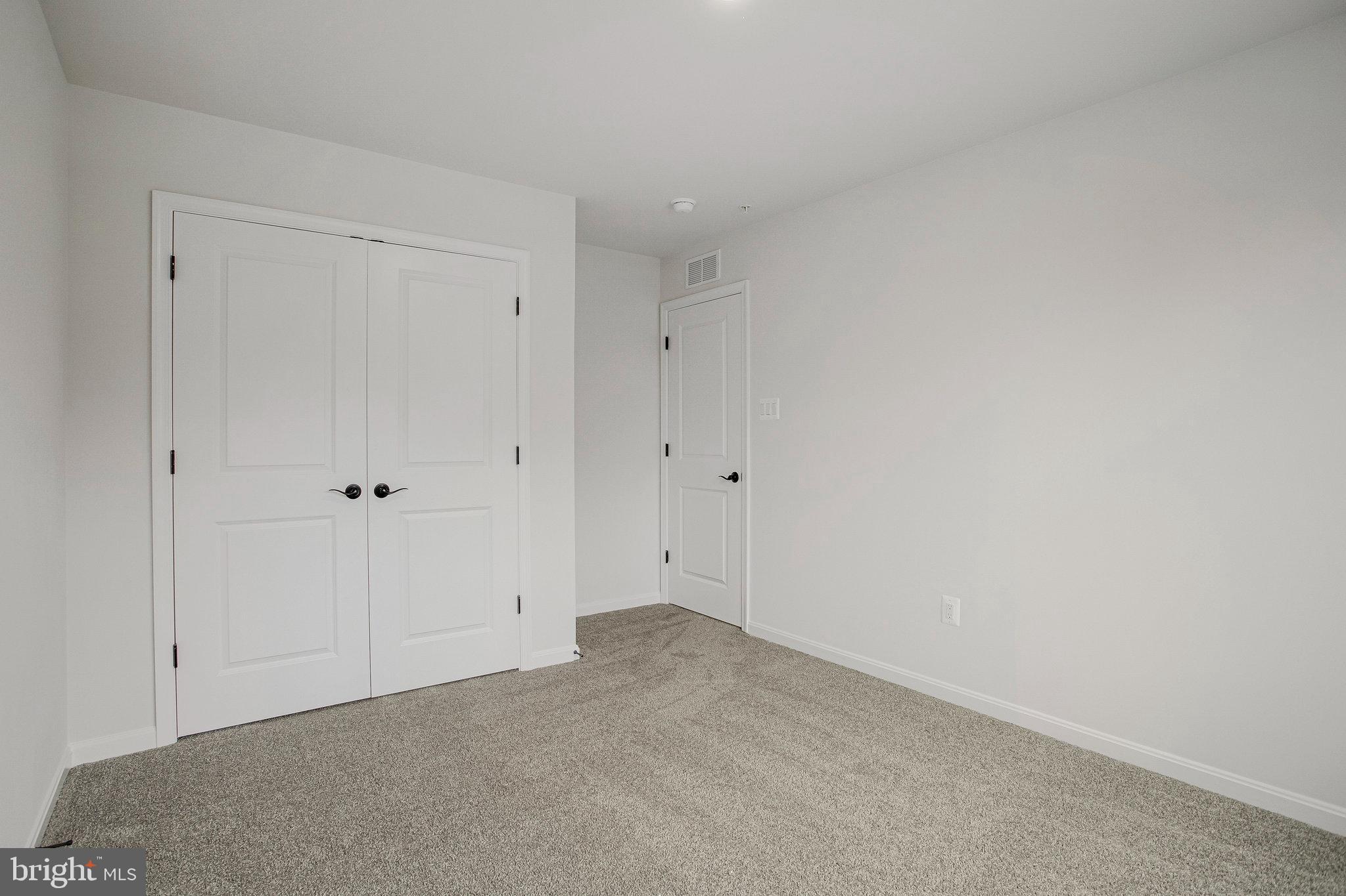 ROBERTS CROSSING - Residential