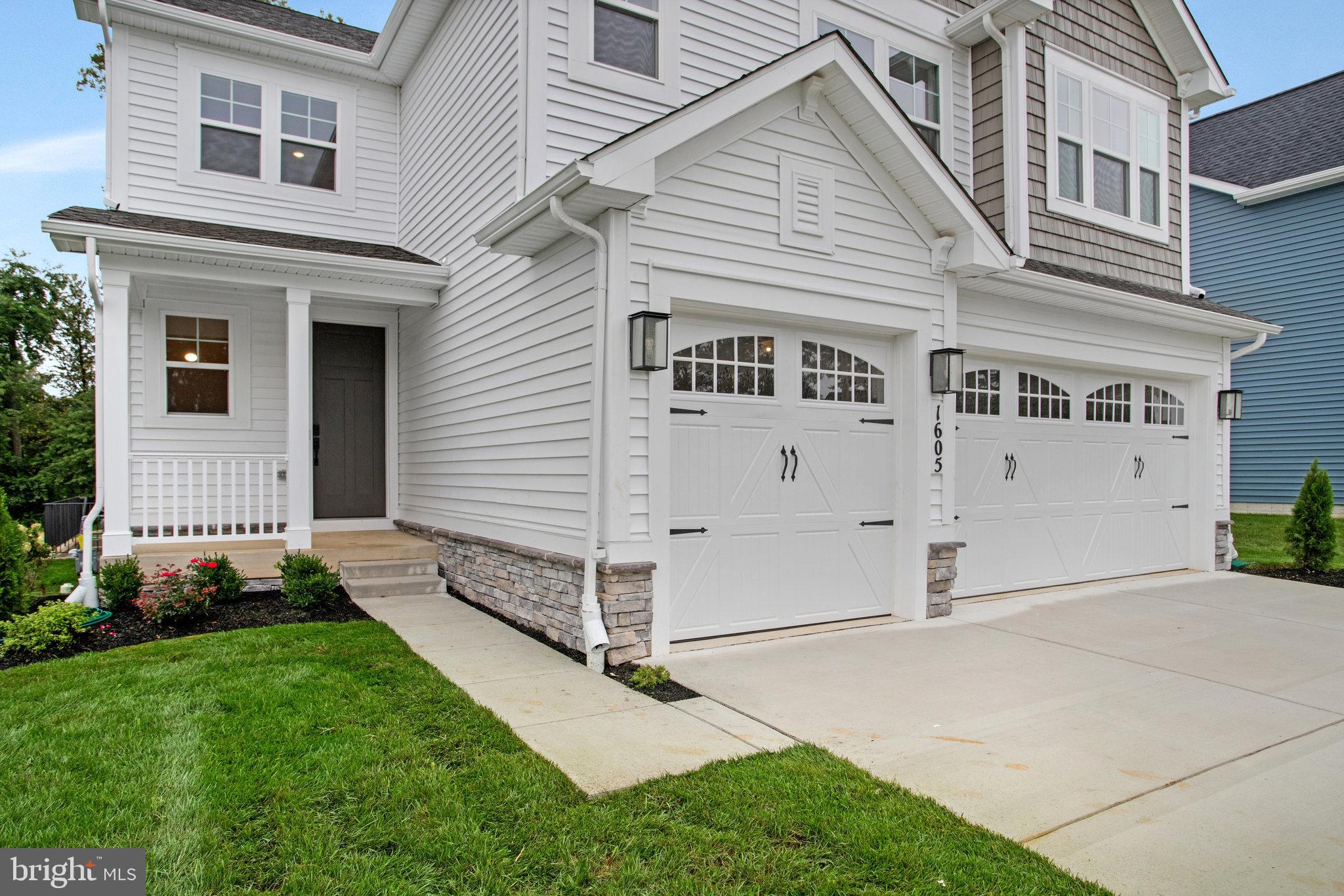 ROBERTS CROSSING - Residential