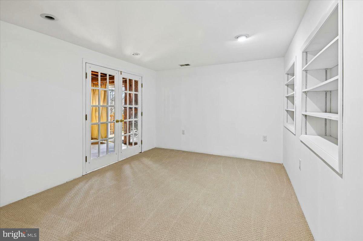 HERITAGE HARBOUR - Residential