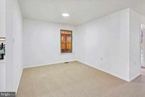 Tiny photo for 860 Woodmont Road, ANNAPOLIS, MD 21401 (MLS # MDAA2133750)