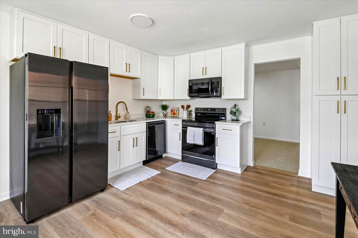 HERITAGE HARBOUR - Residential