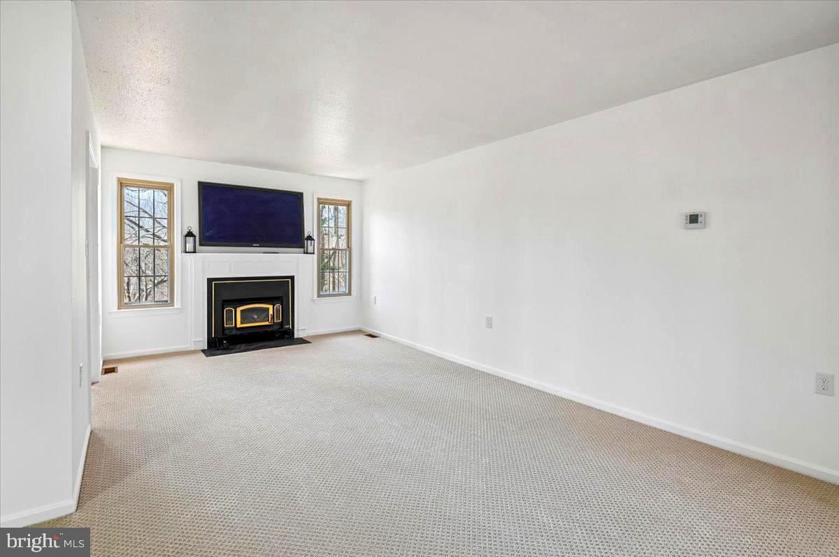 HERITAGE HARBOUR - Residential