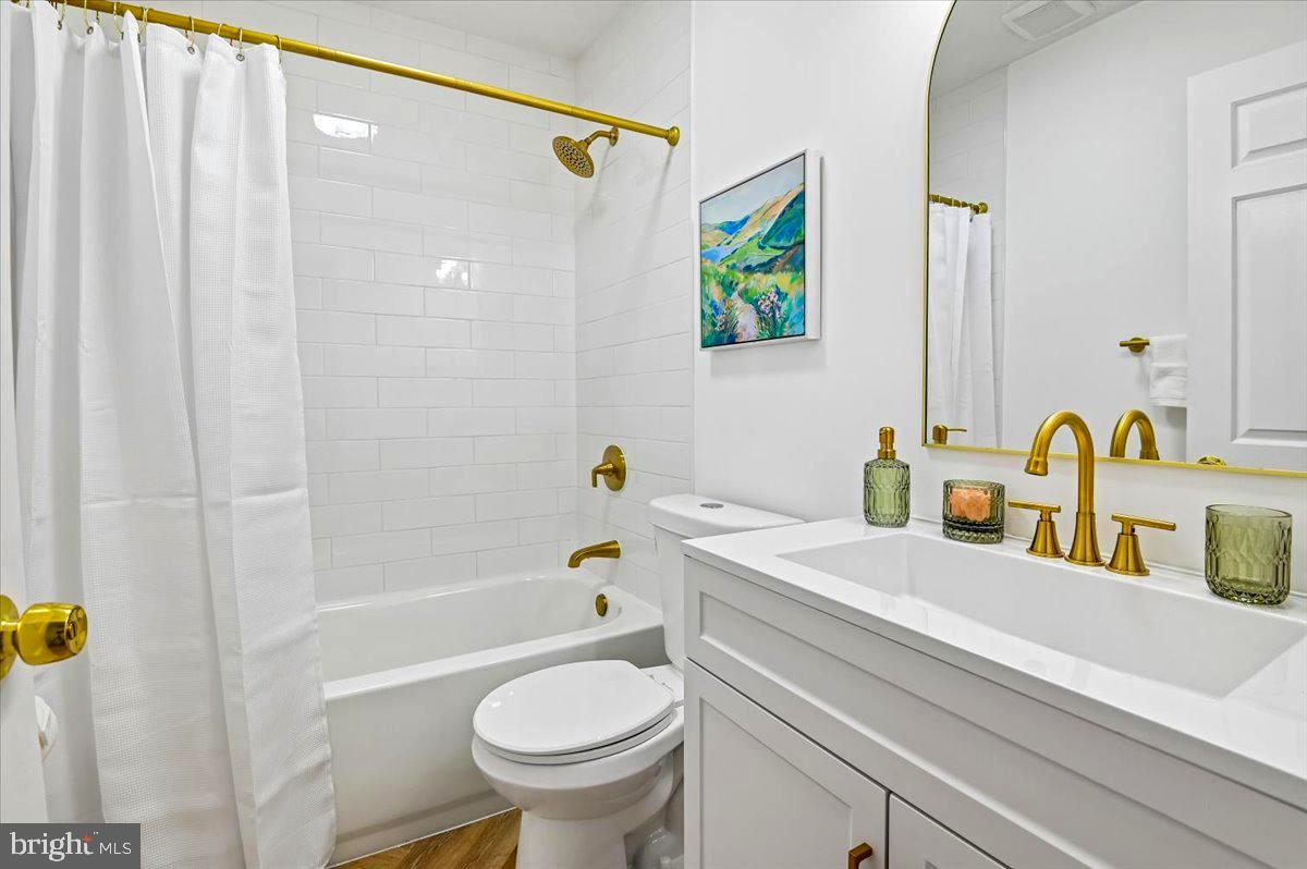 HERITAGE HARBOUR - Residential