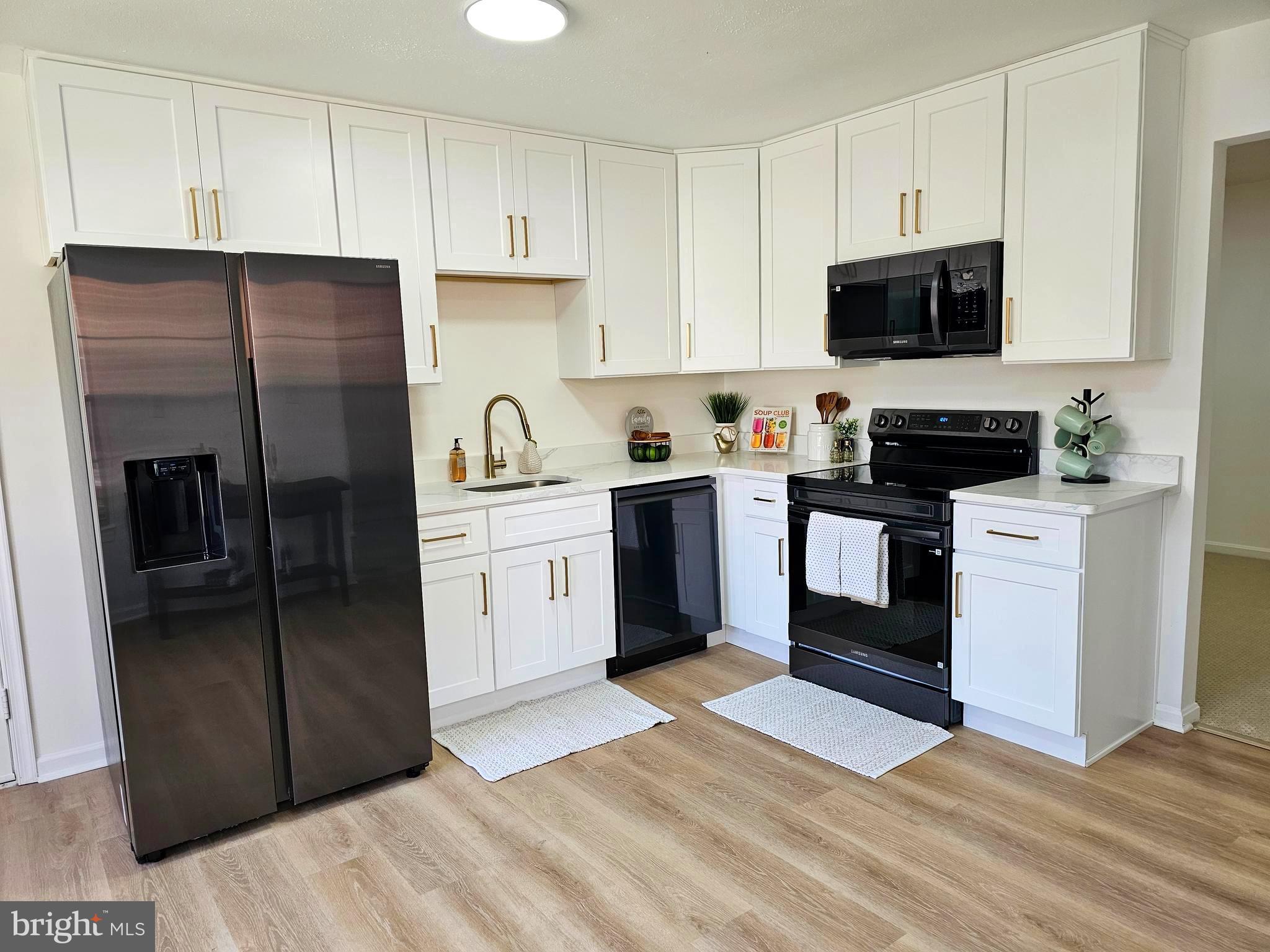 HERITAGE HARBOUR - Residential