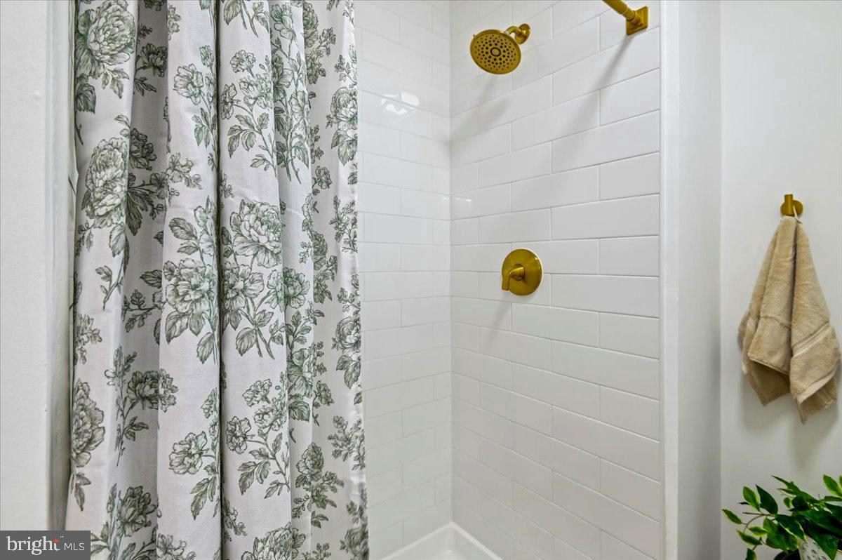 HERITAGE HARBOUR - Residential