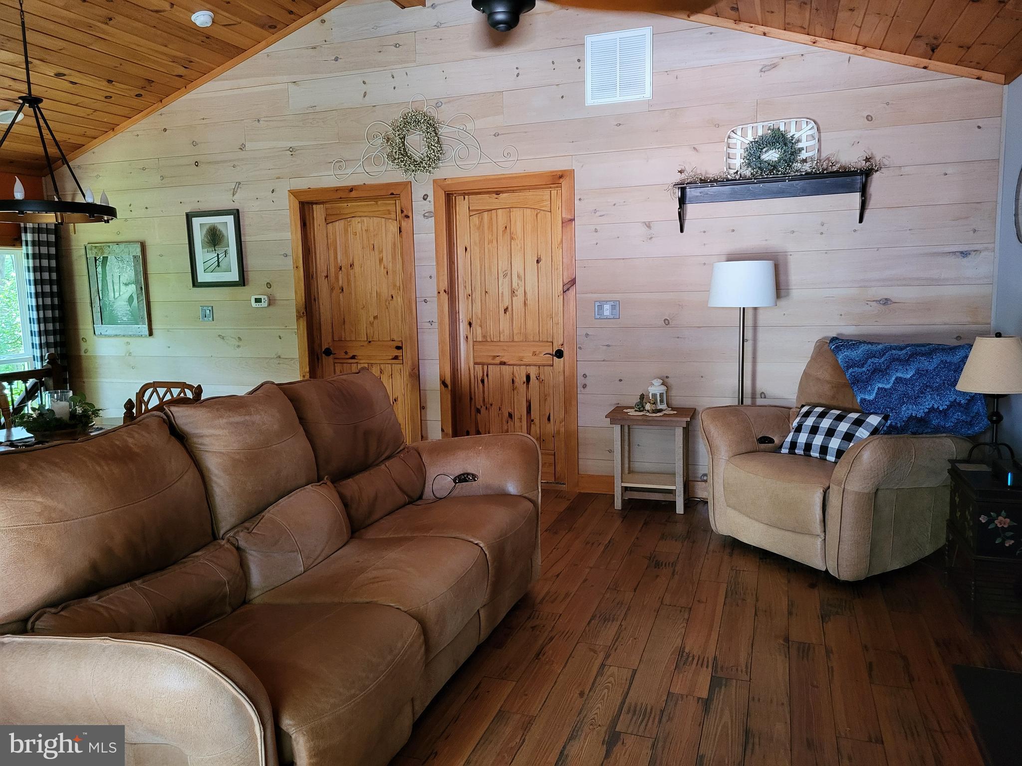 POTOMAC HEIGHTS - Residential