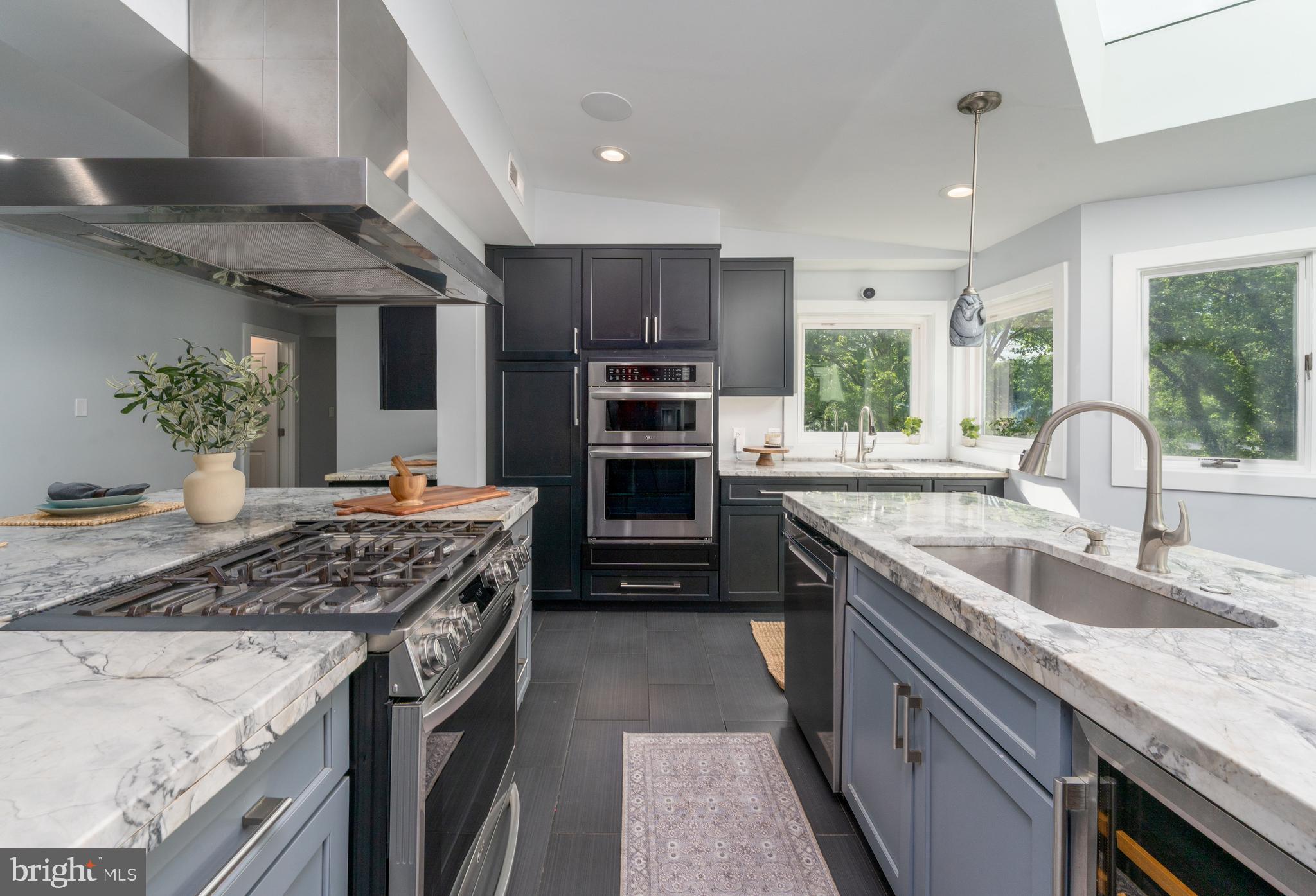 PIKESVILLE - Residential