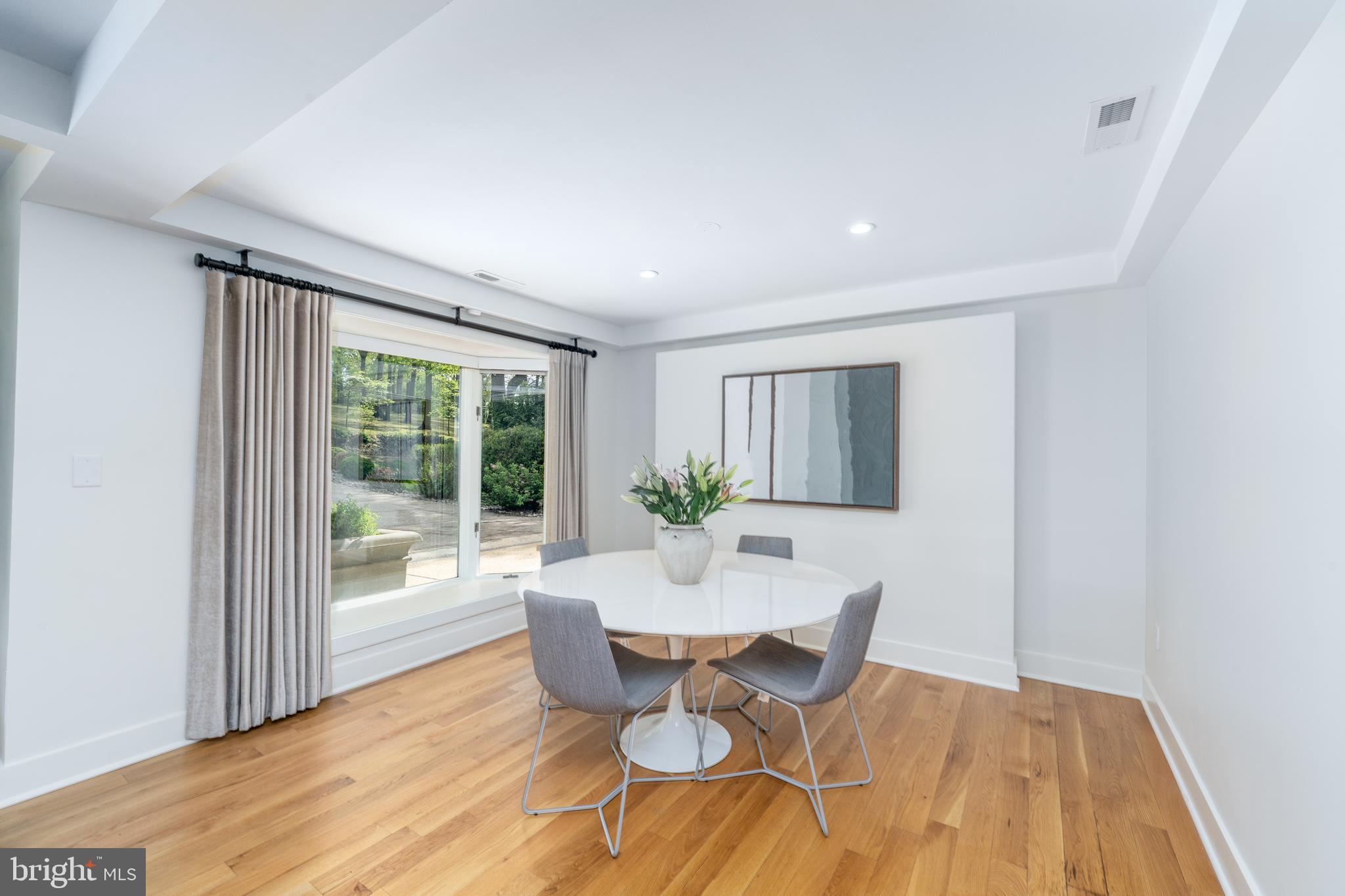 PIKESVILLE - Residential