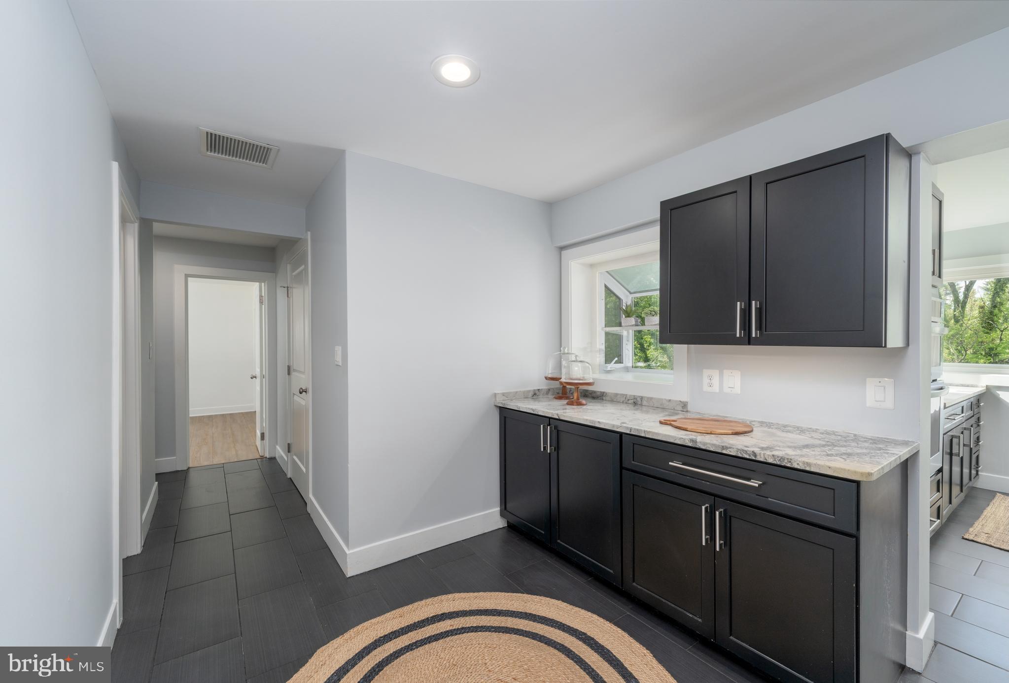 PIKESVILLE - Residential
