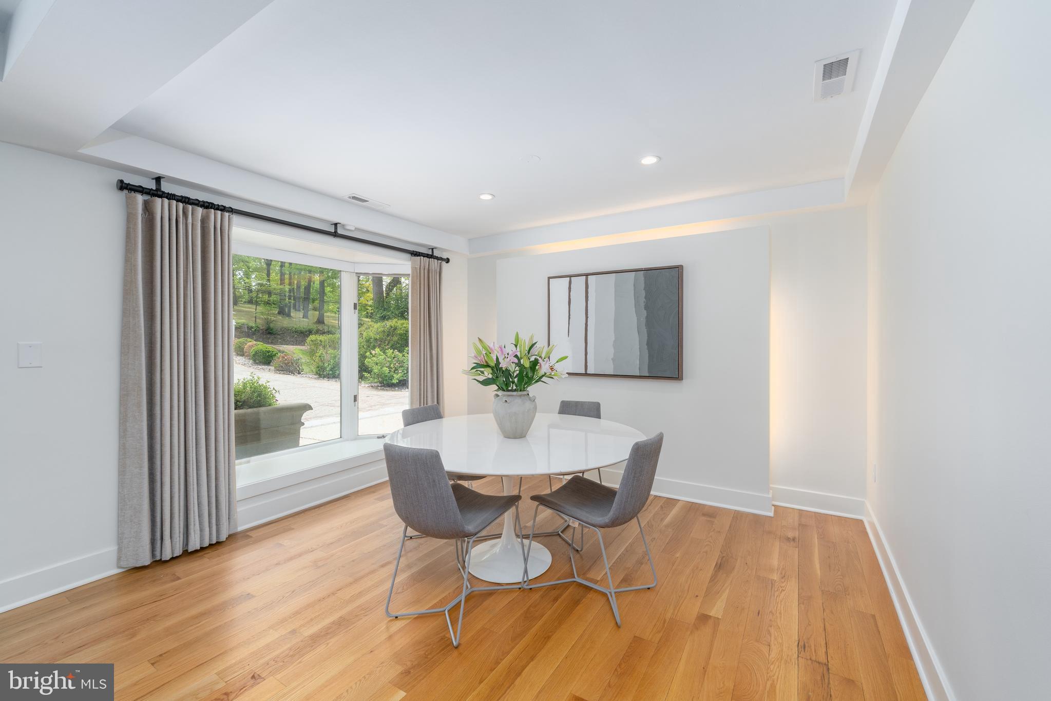 PIKESVILLE - Residential