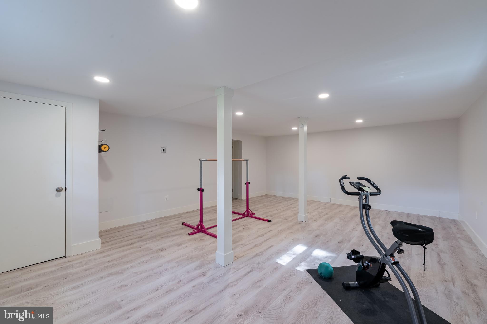 PIKESVILLE - Residential