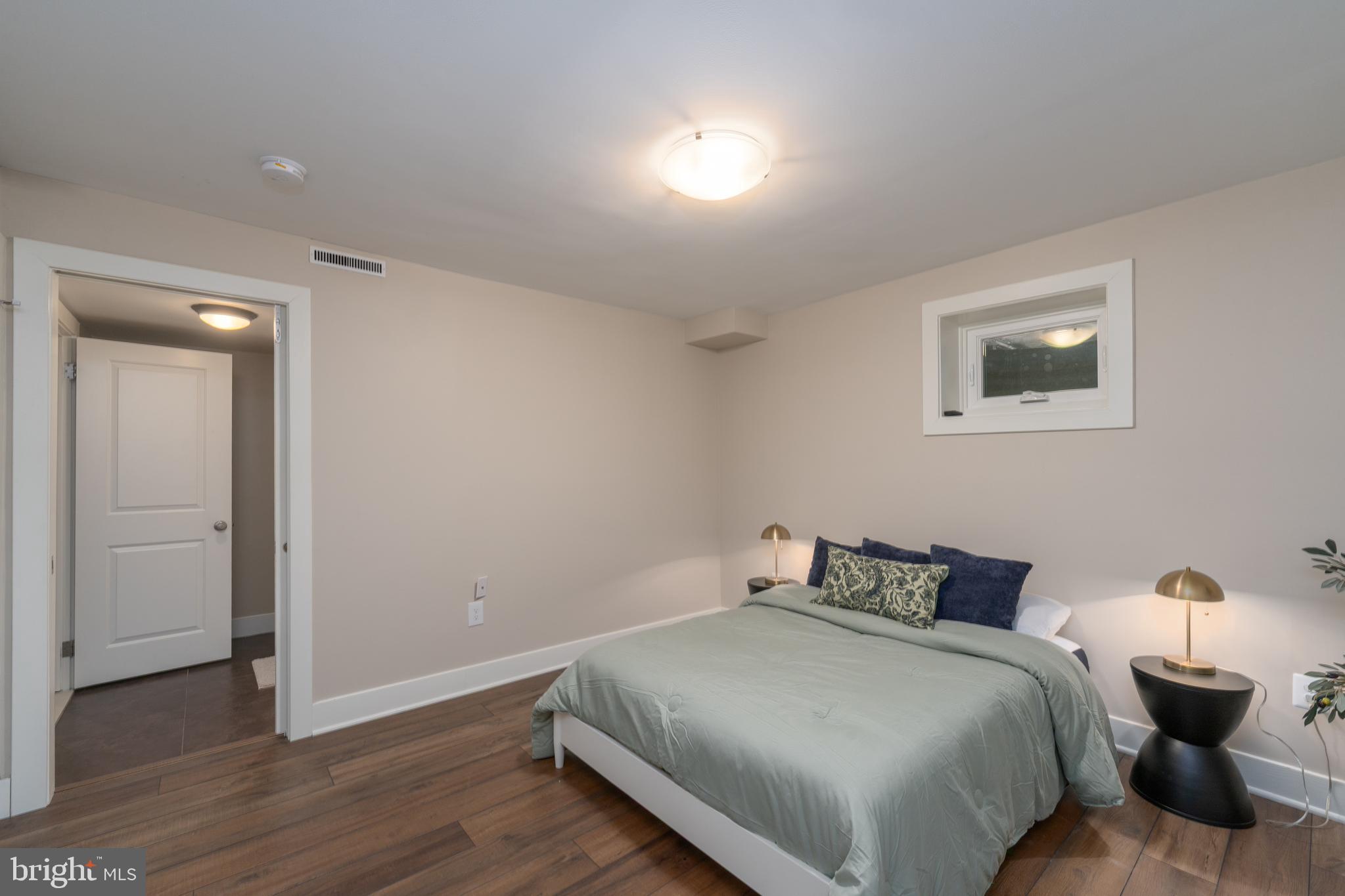 PIKESVILLE - Residential