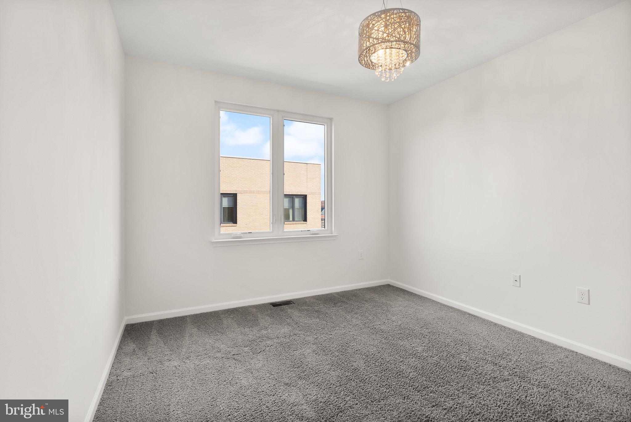 CAMBRIA SQUARE - Residential Lease