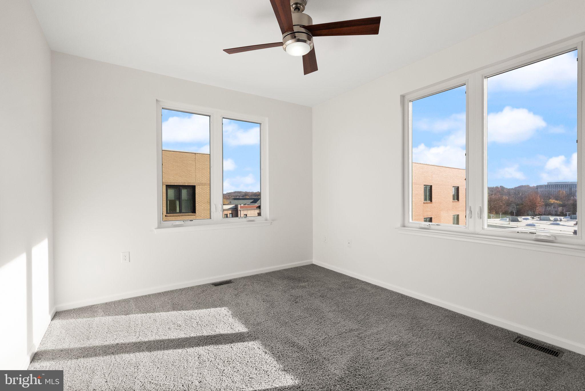 CAMBRIA SQUARE - Residential Lease