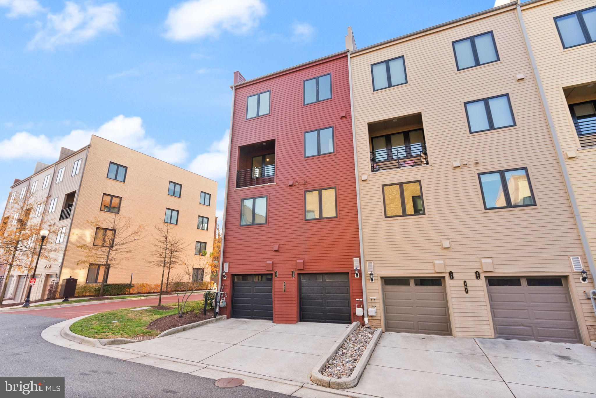 CAMBRIA SQUARE - Residential Lease