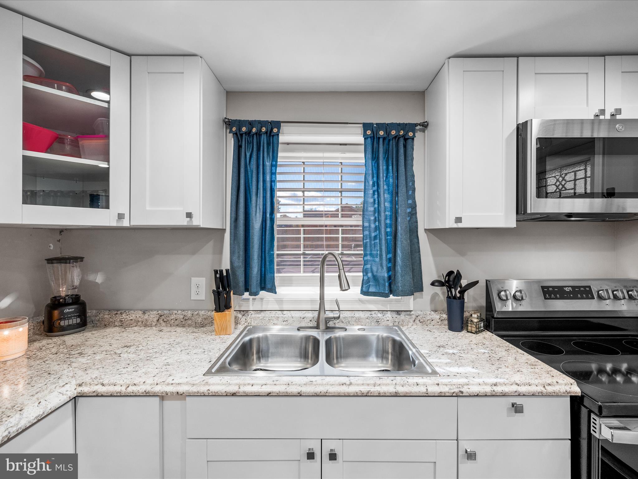 COLLEGE HEIGHTS - Residential