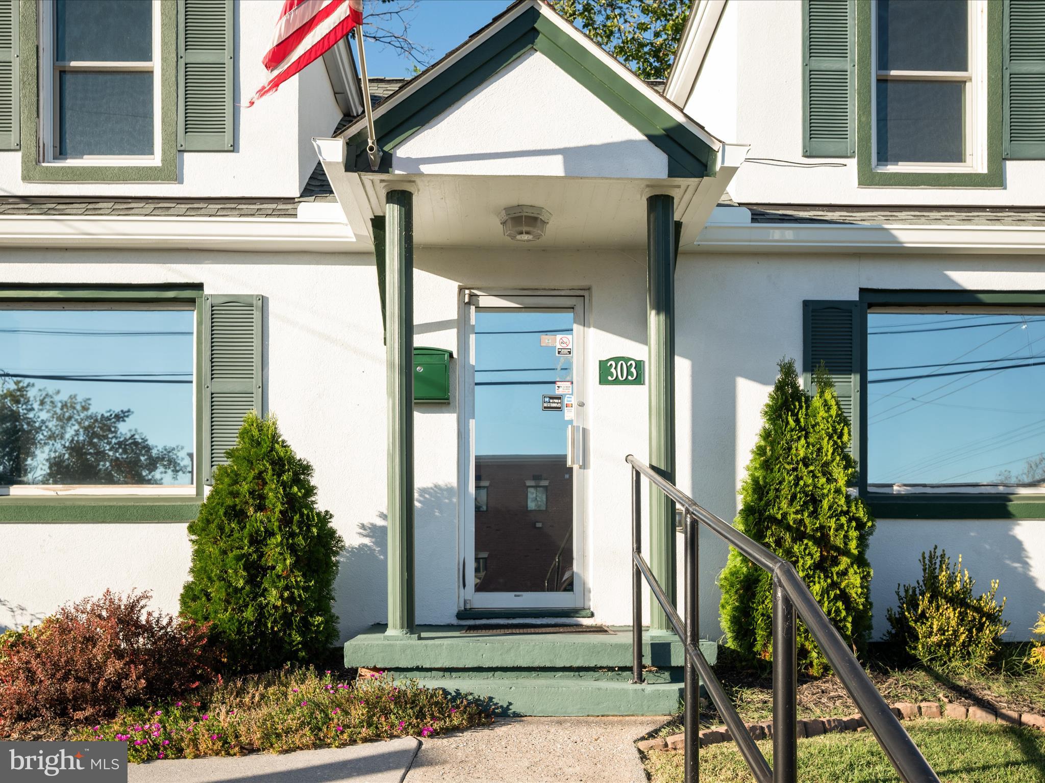 303 W 10TH STREET