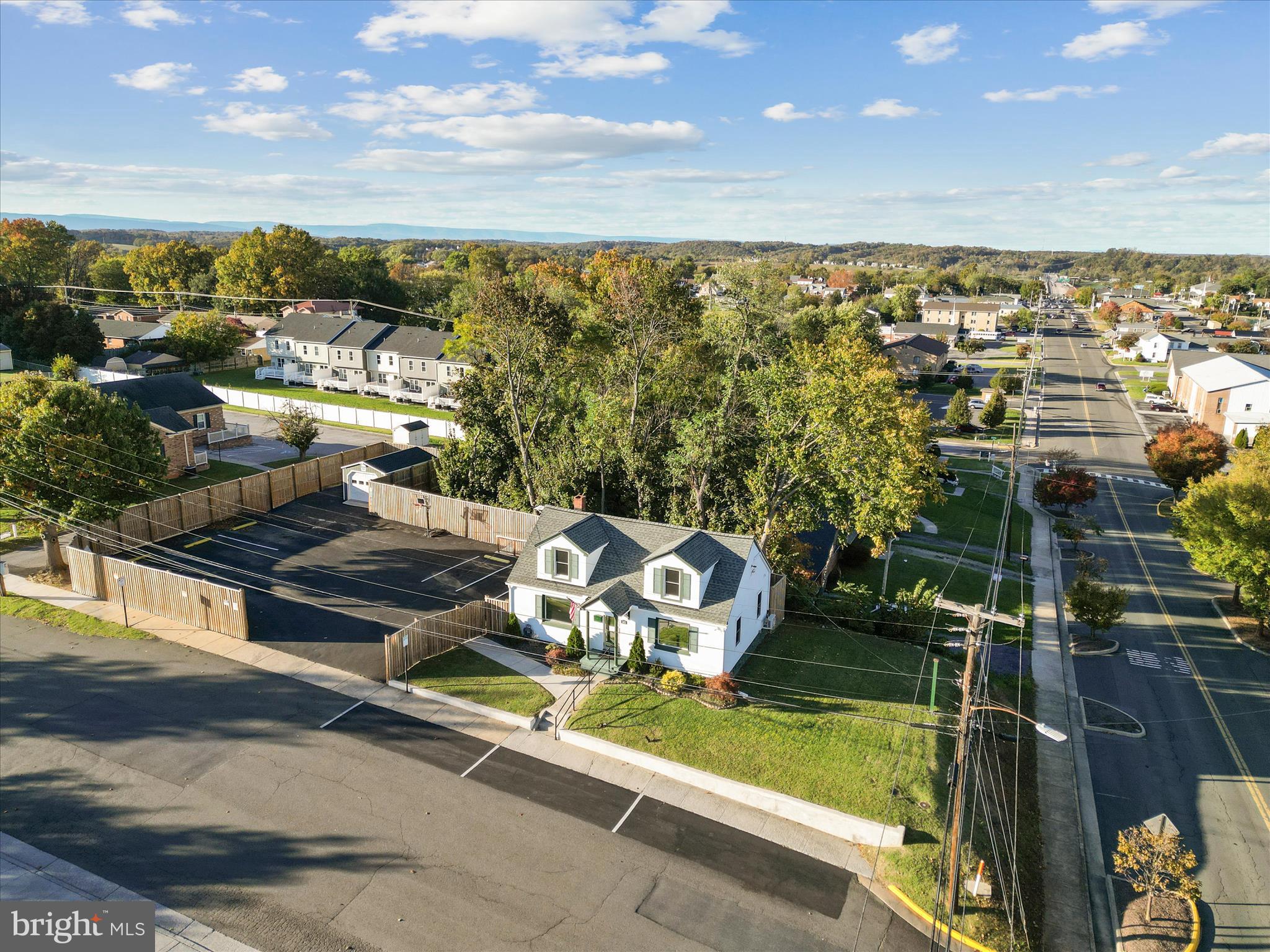 COLLEGE HEIGHTS - Residential