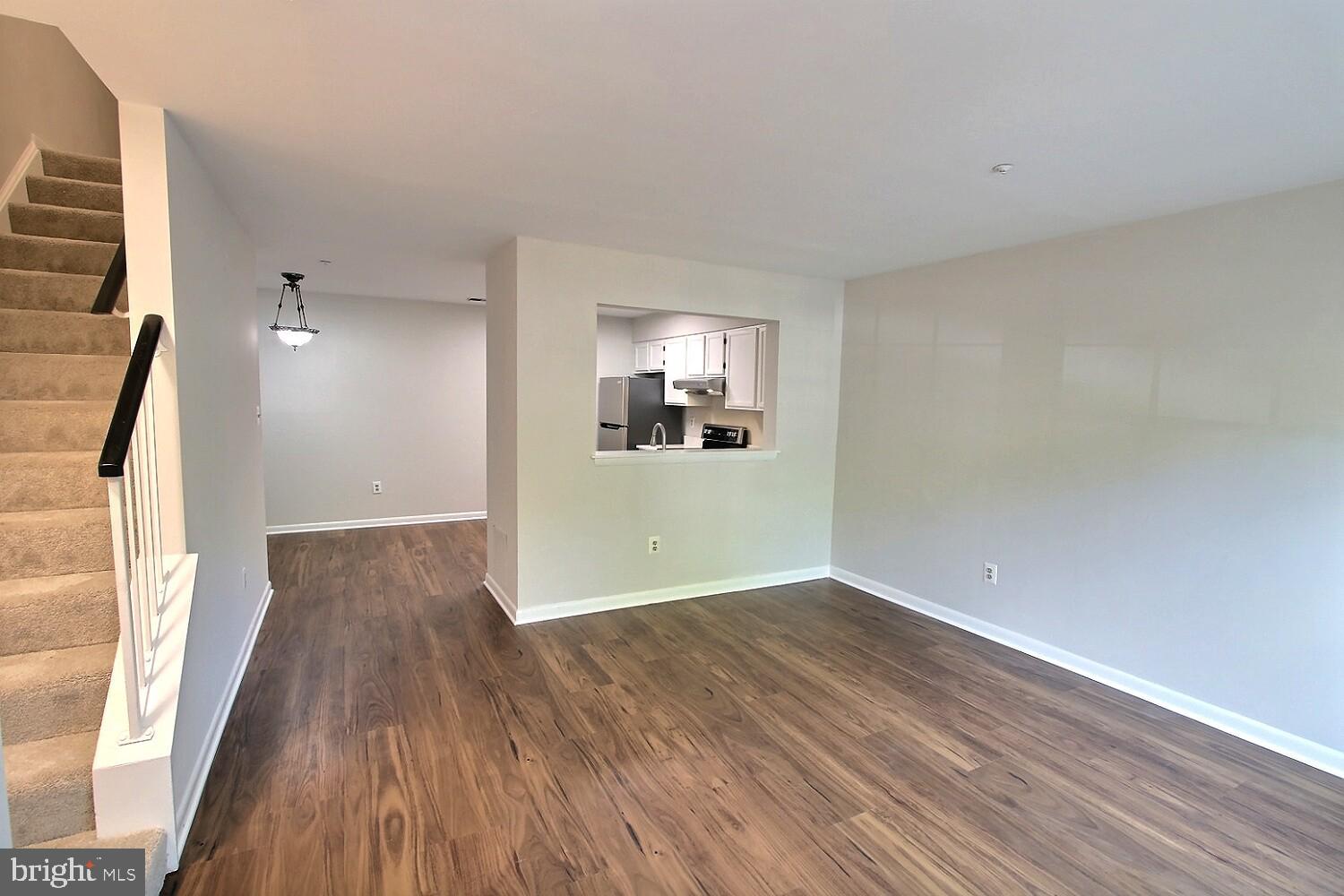 19046 HIGHSTREAM DRIVE 800
