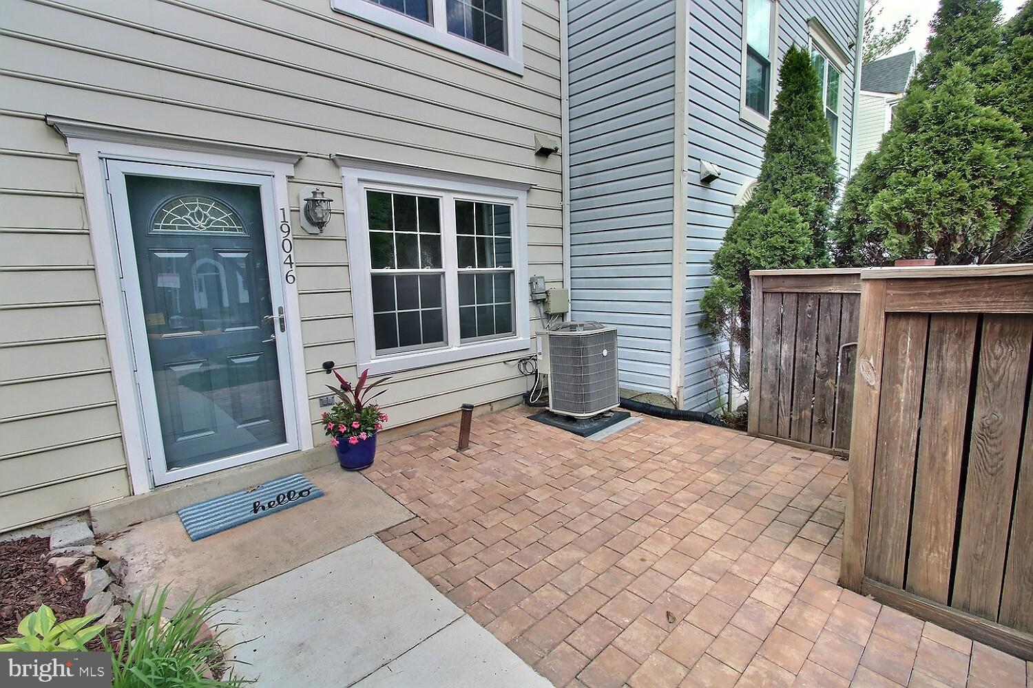 19046 HIGHSTREAM DRIVE 800