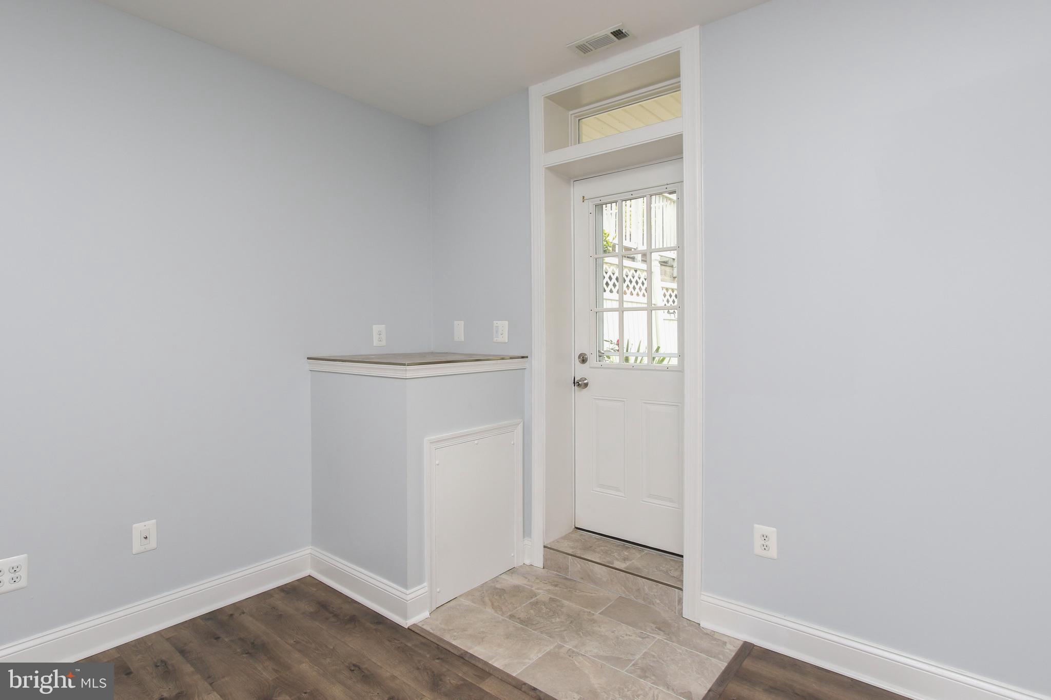 DAMASCUS OUTSIDE - Residential