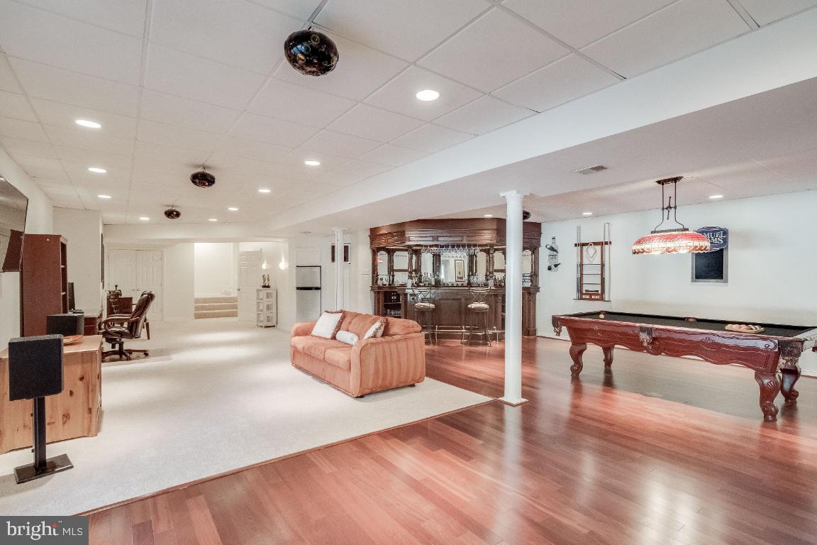 DAMASCUS OUTSIDE - Residential