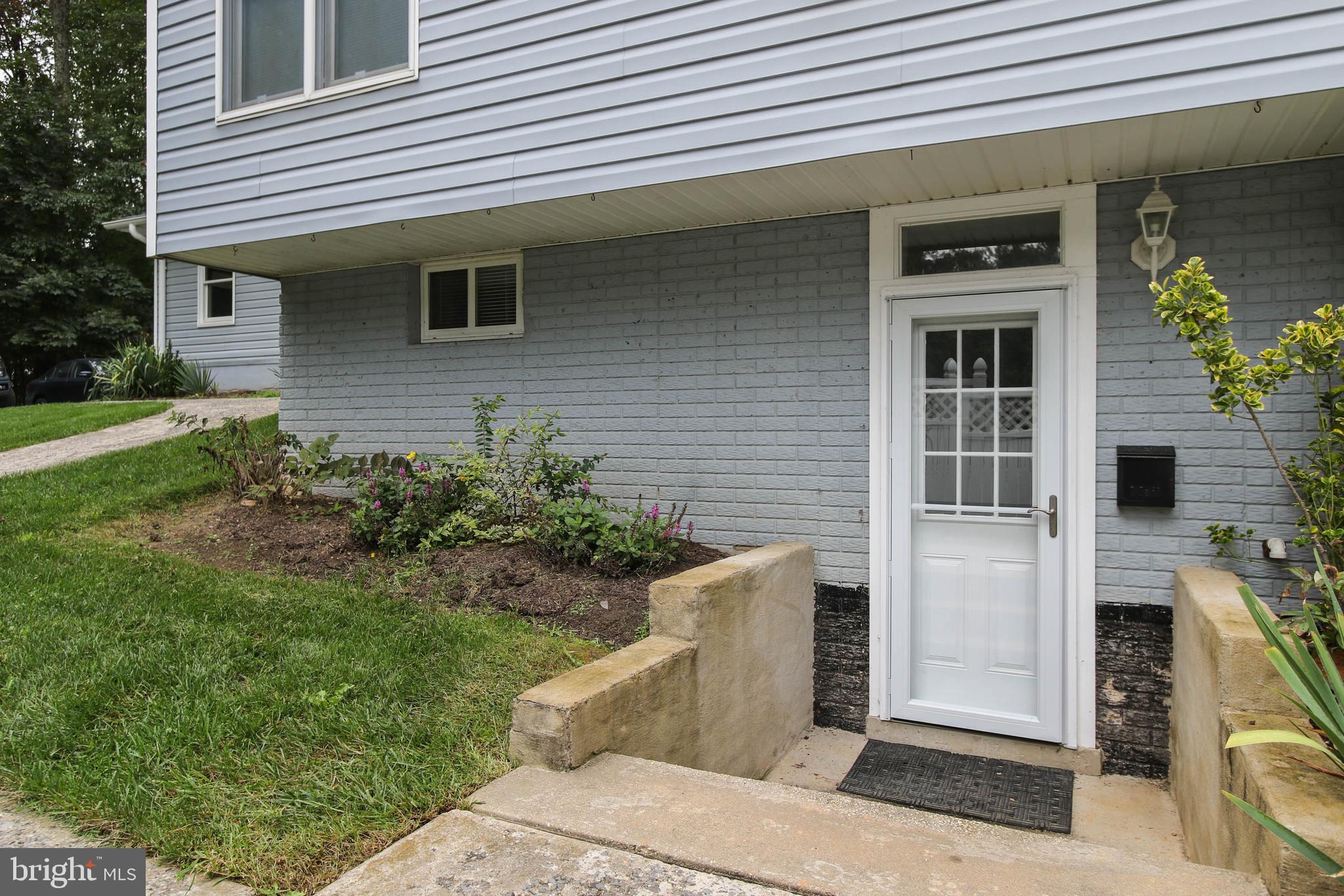 DAMASCUS OUTSIDE - Residential