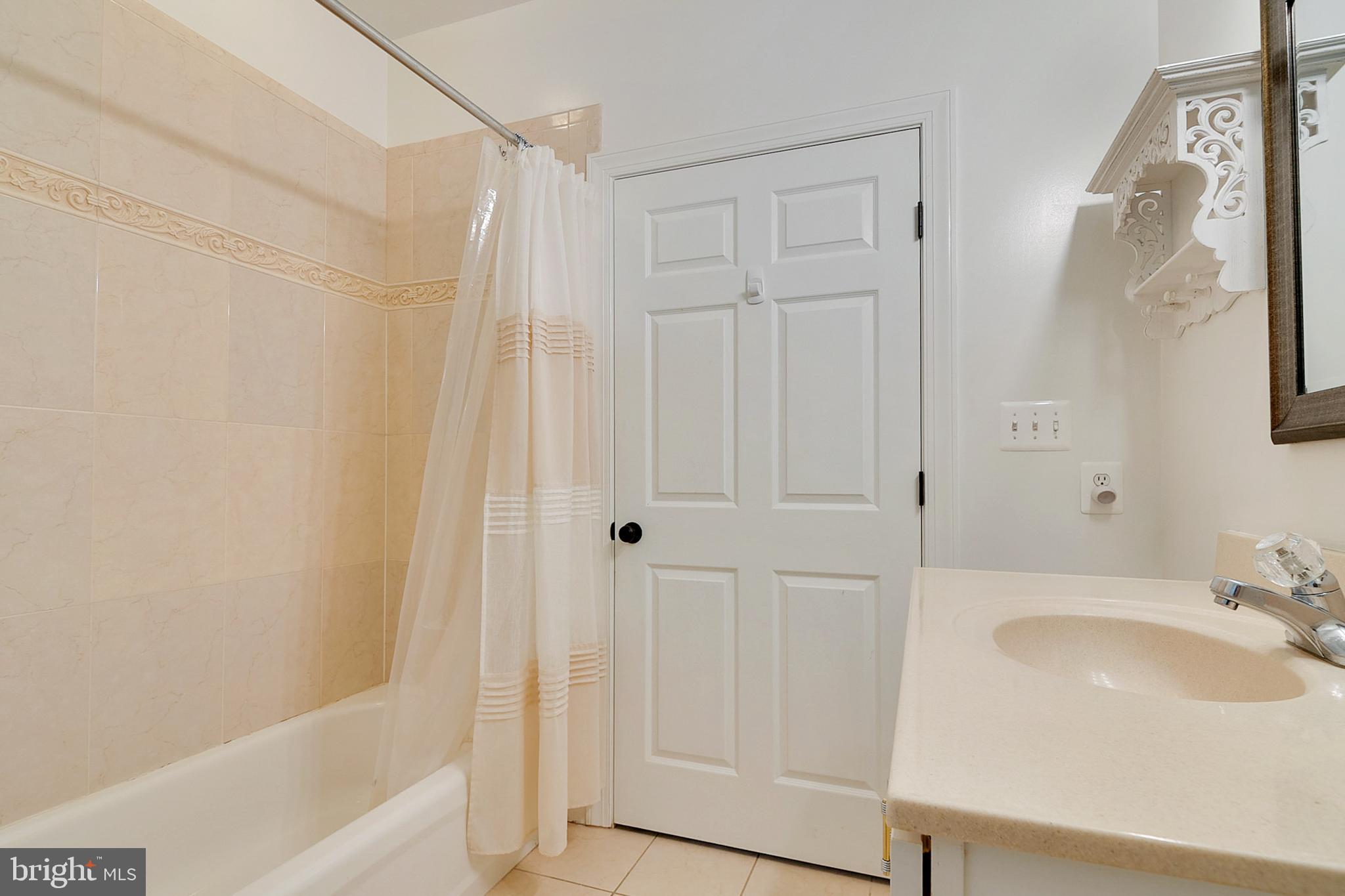 DAMASCUS OUTSIDE - Residential