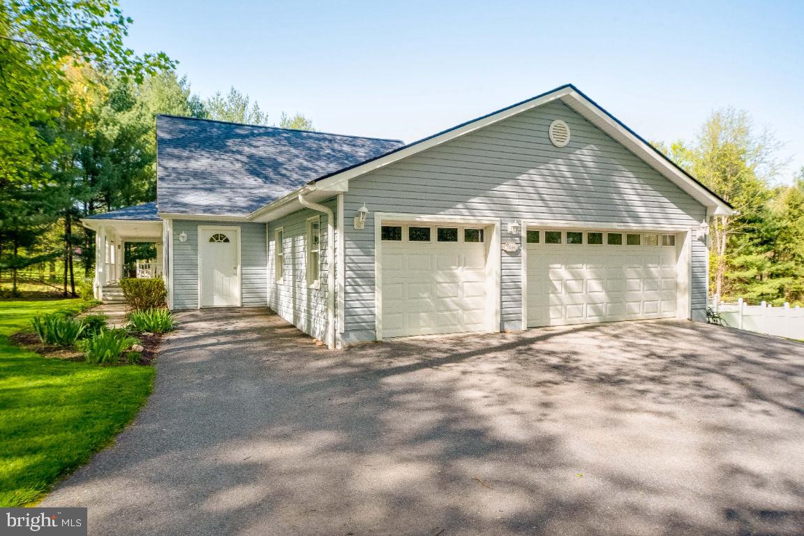 DAMASCUS OUTSIDE - Residential