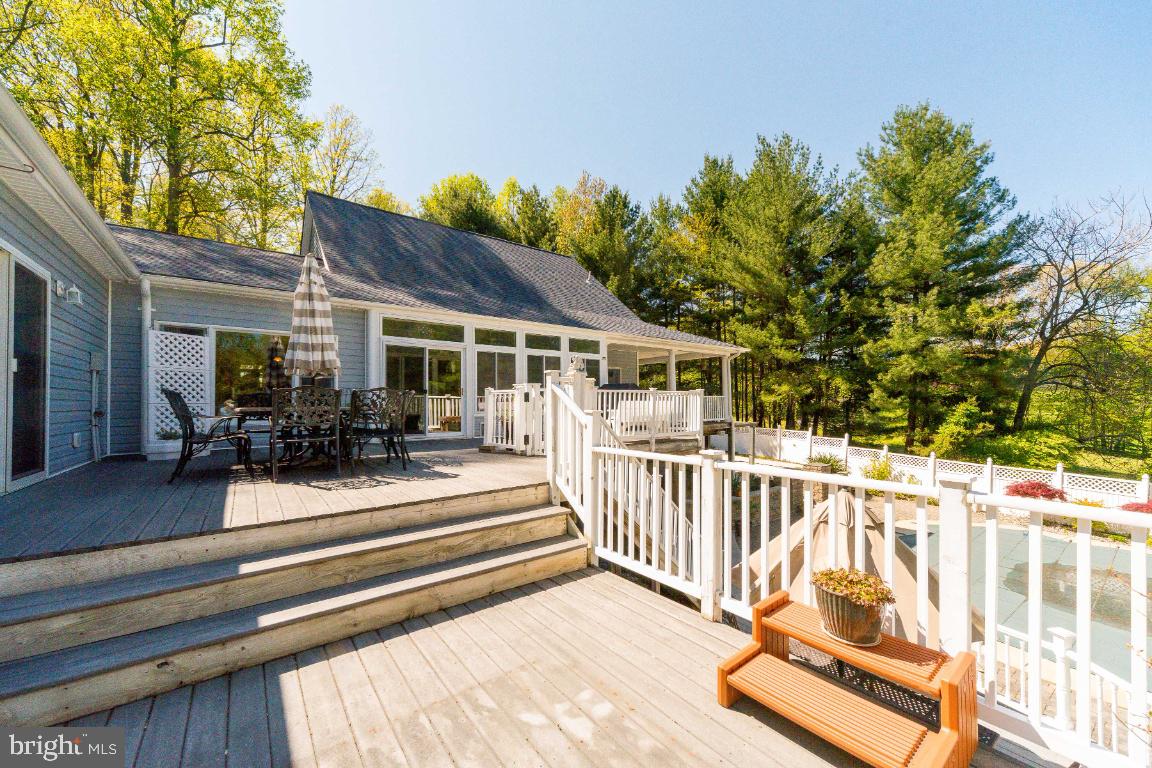 DAMASCUS OUTSIDE - Residential