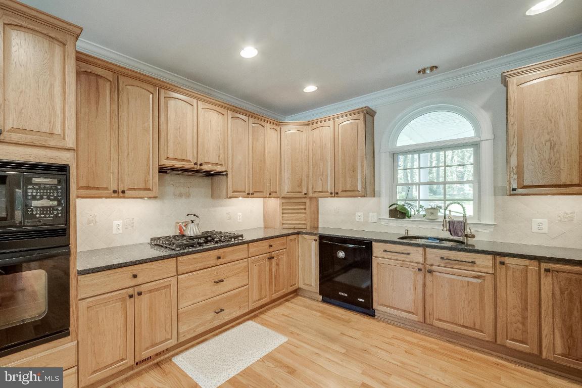 DAMASCUS OUTSIDE - Residential