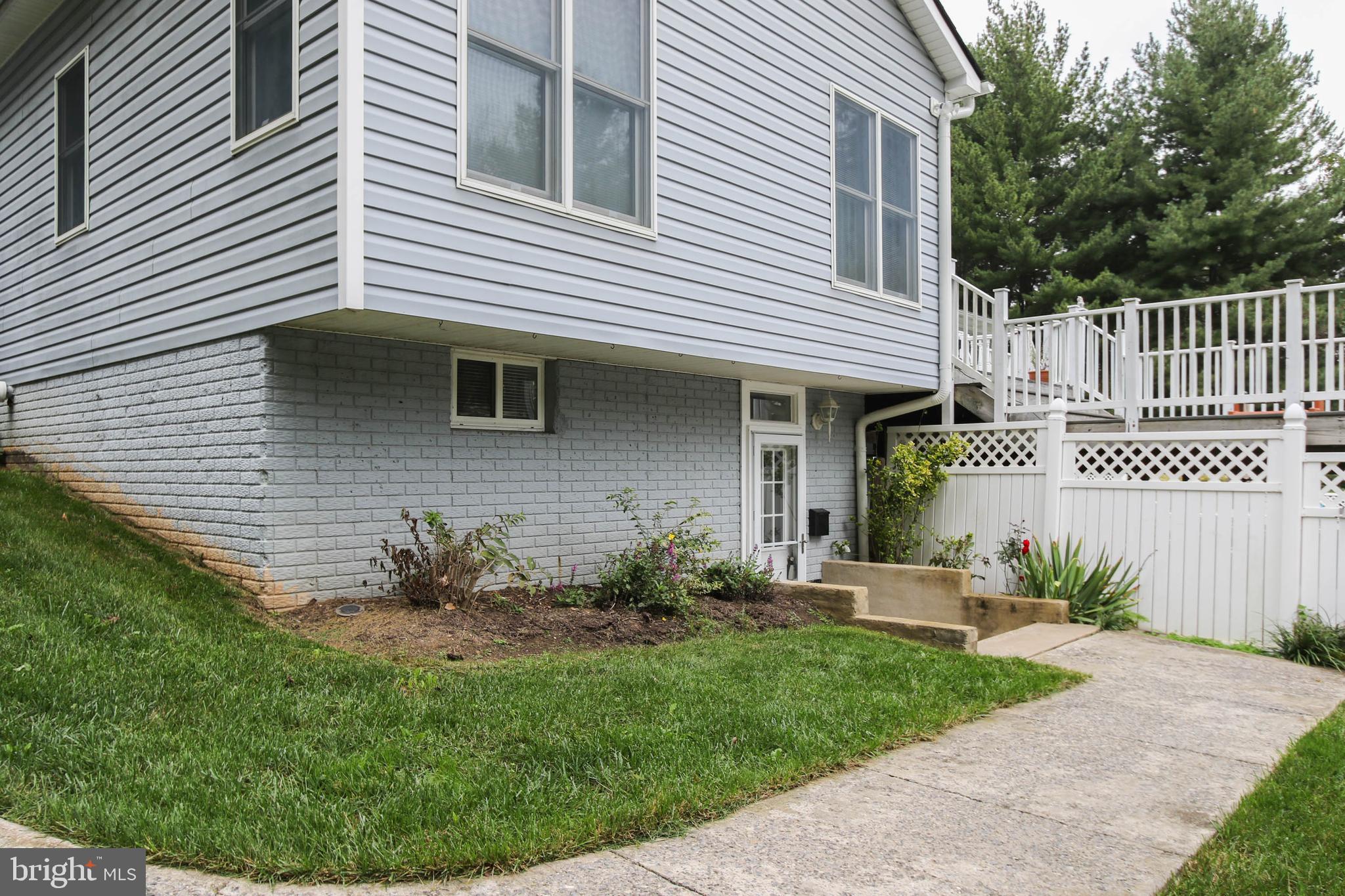 DAMASCUS OUTSIDE - Residential