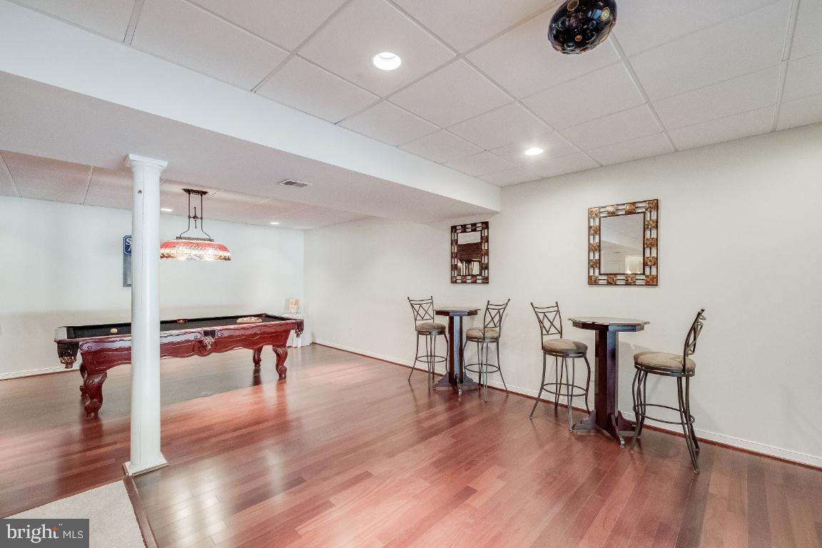 DAMASCUS OUTSIDE - Residential