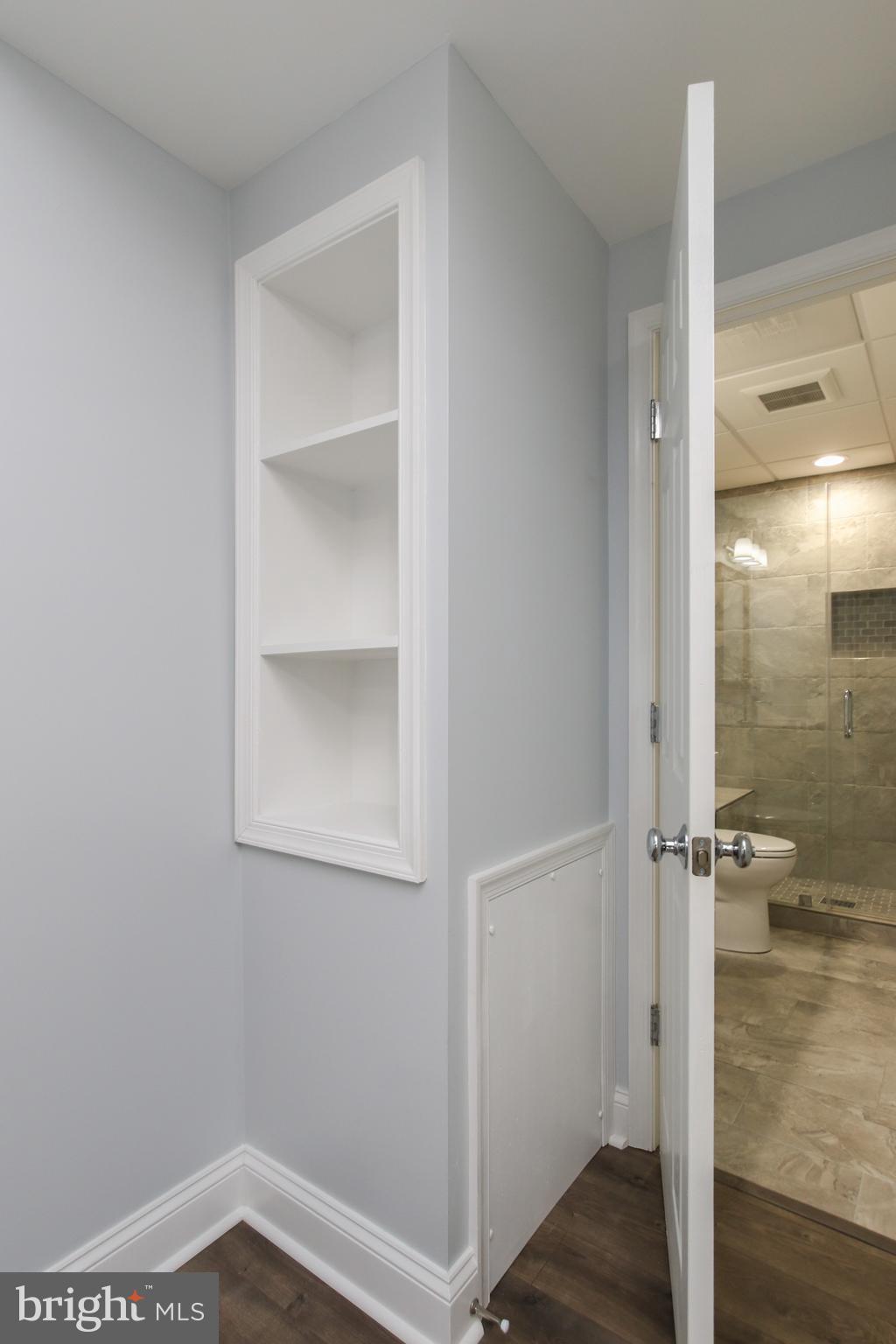 DAMASCUS OUTSIDE - Residential