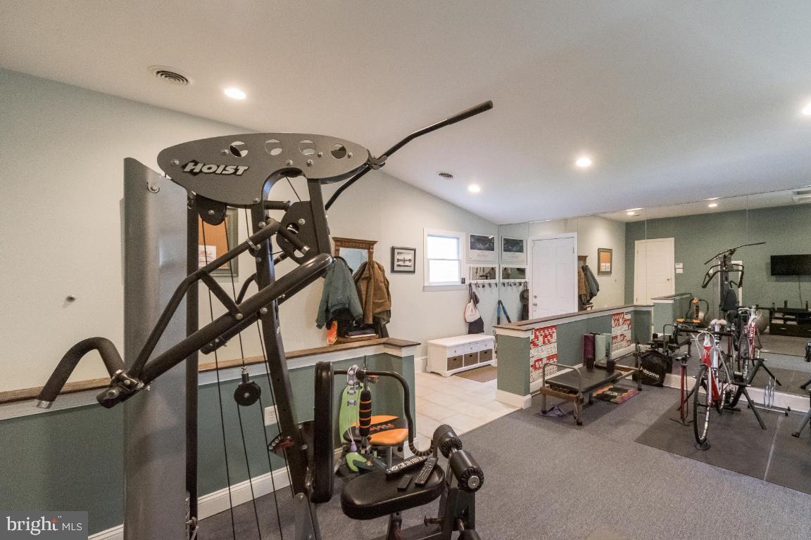 DAMASCUS OUTSIDE - Residential