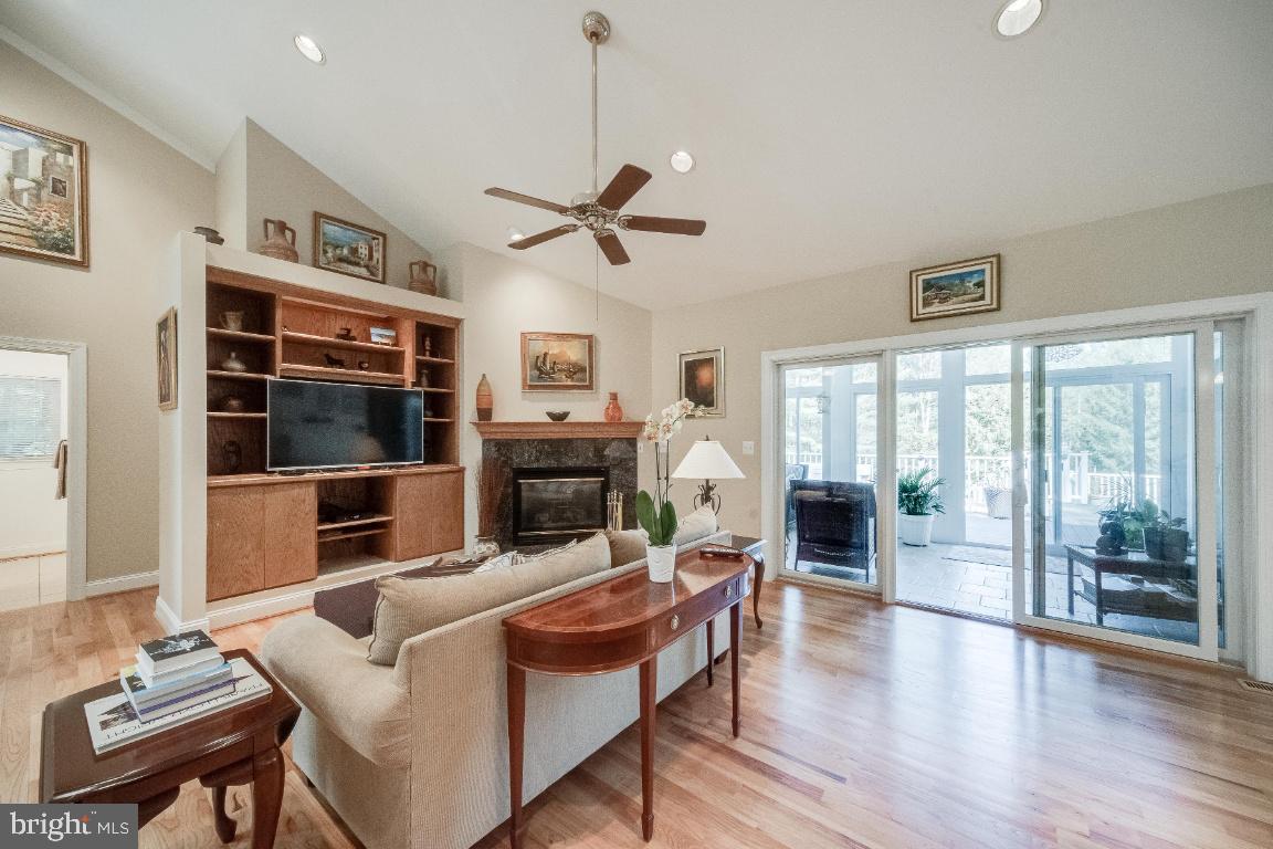 DAMASCUS OUTSIDE - Residential