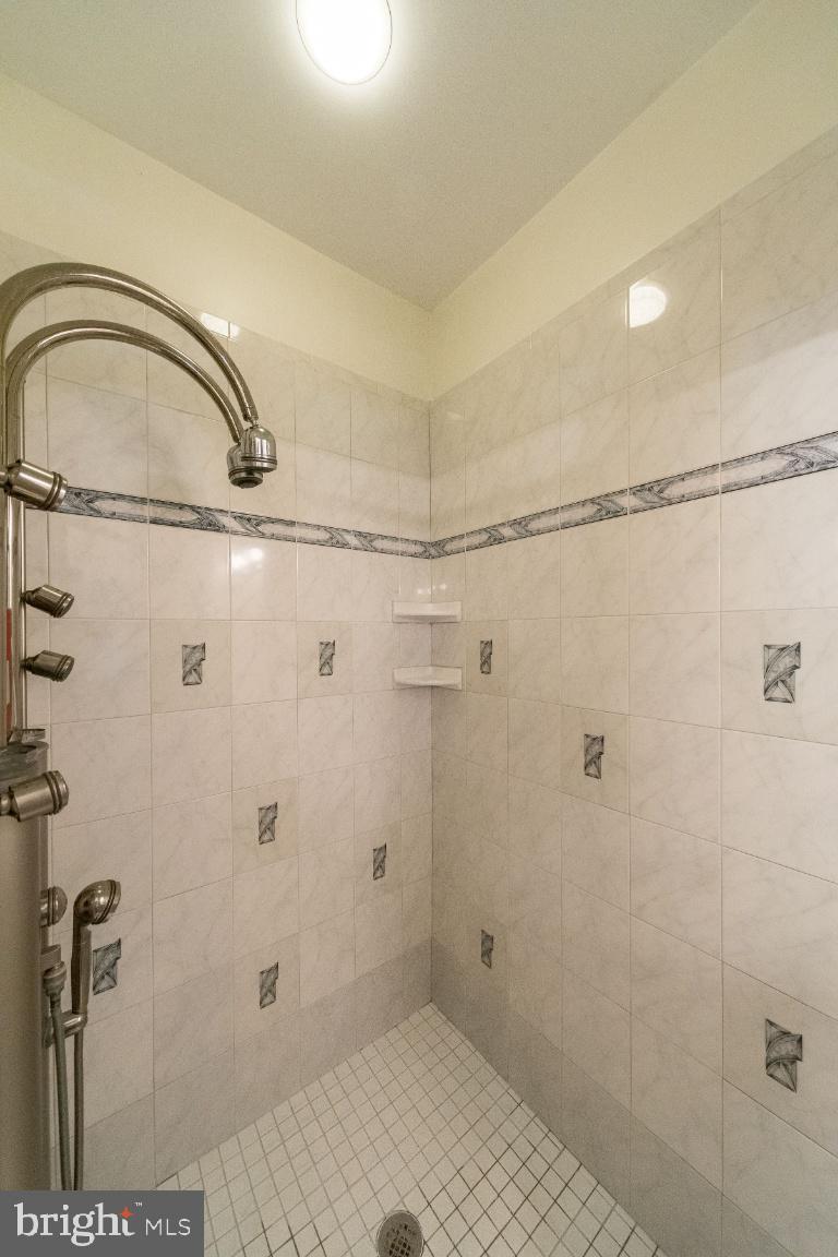 DAMASCUS OUTSIDE - Residential