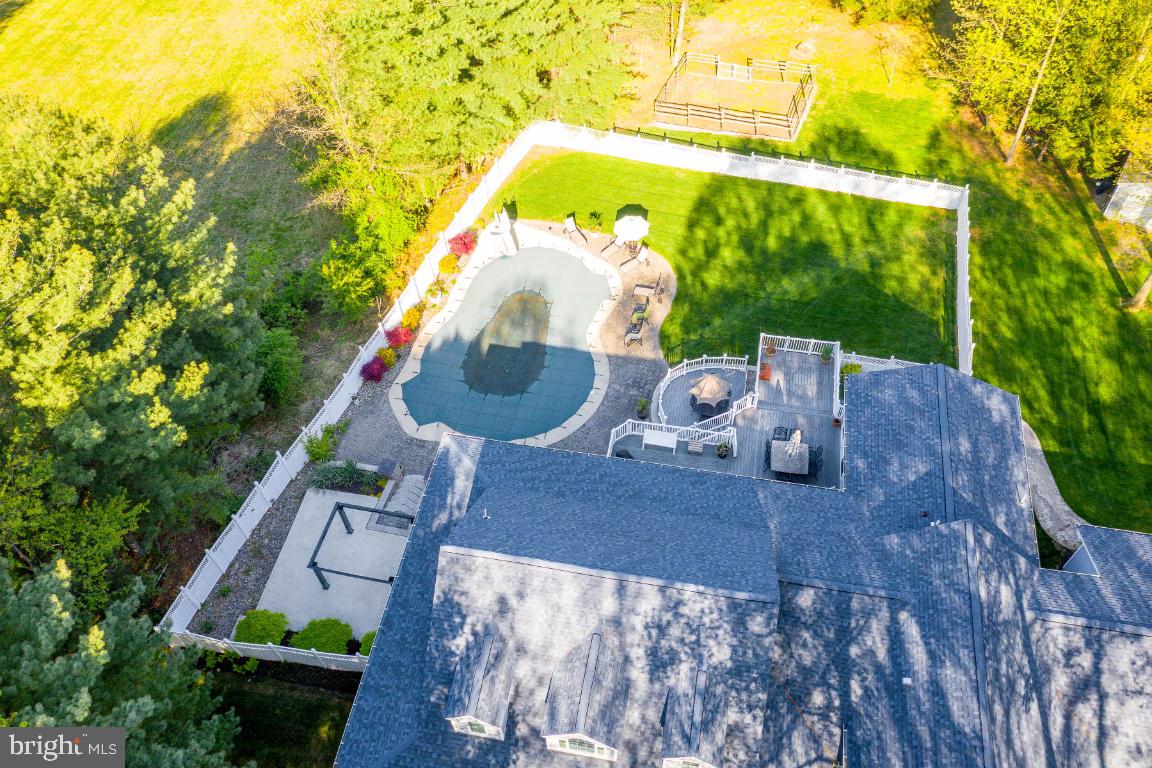 DAMASCUS OUTSIDE - Residential