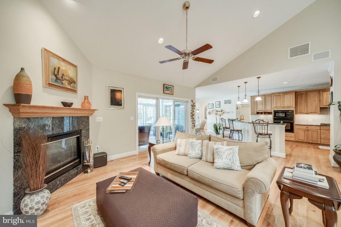 DAMASCUS OUTSIDE - Residential