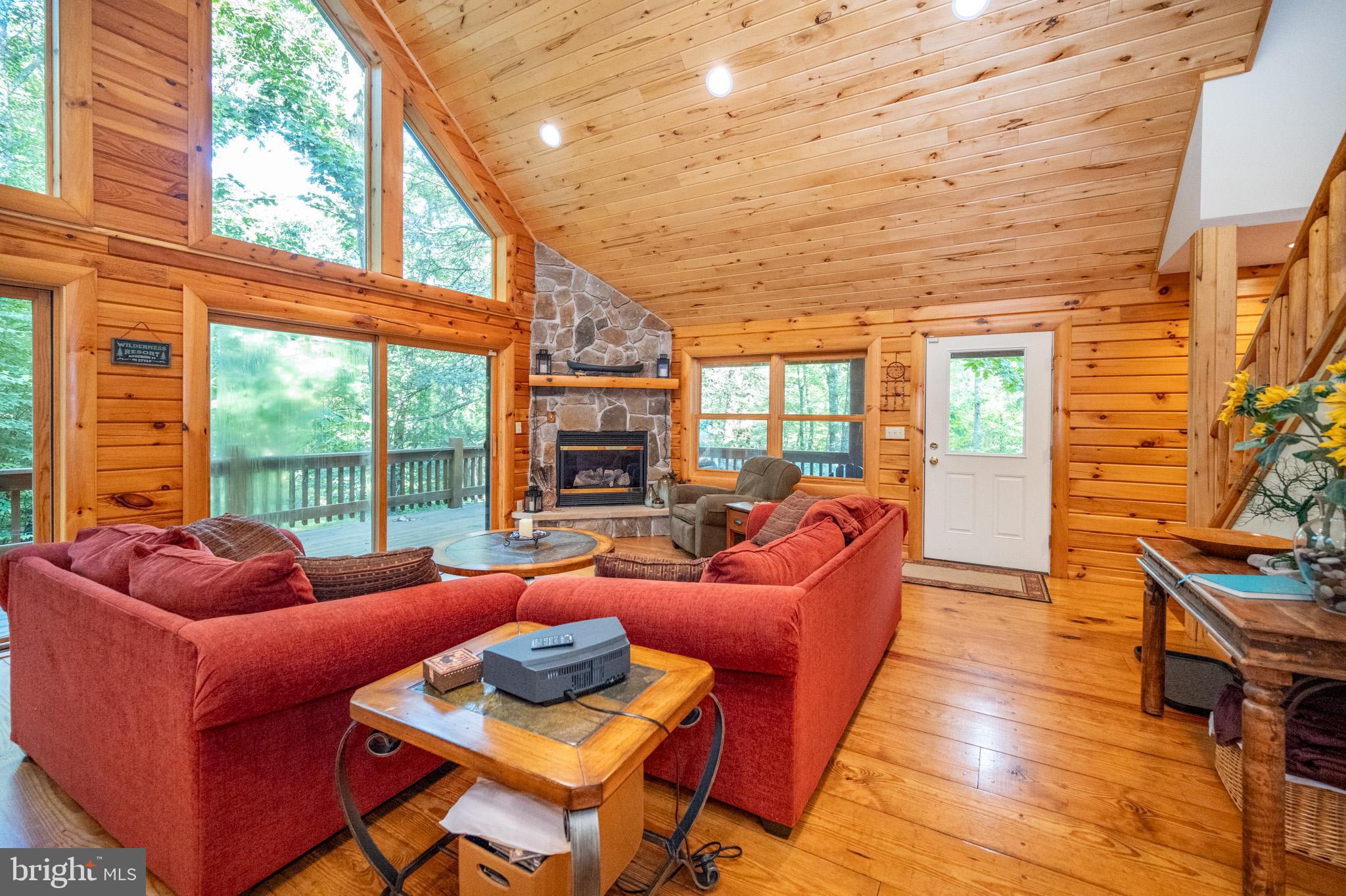 GALLATIN WOODS - Residential